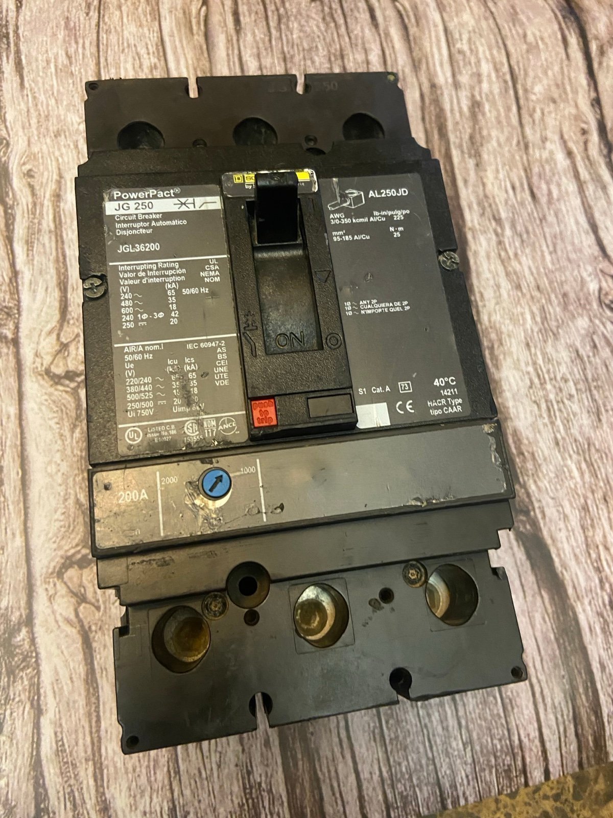 200 Amp Breaker