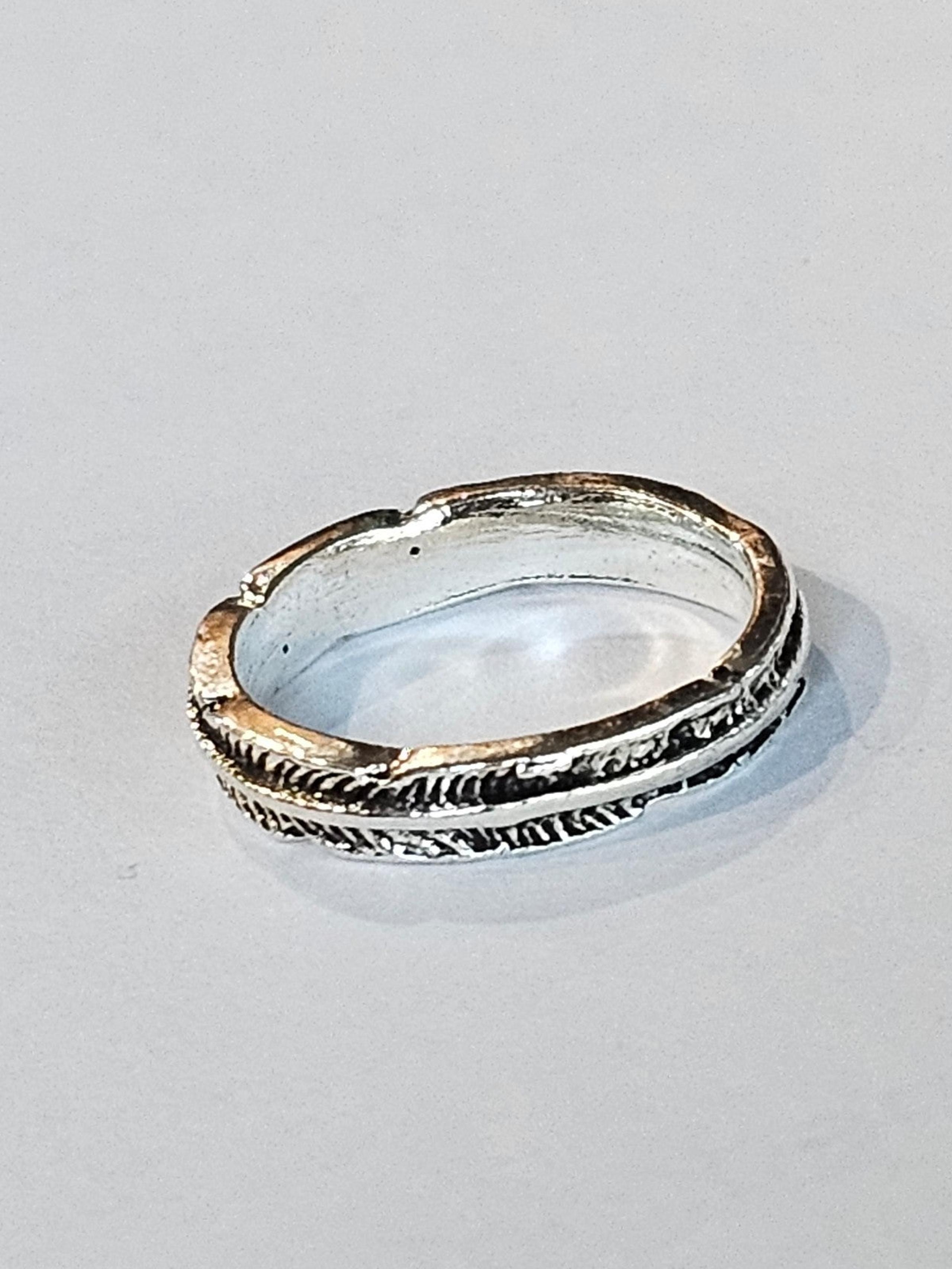 LADIES NEW SIZE 5/ 3 STRAND EFFECT FASHION SILVER GOLD ETERNITY BAND RING