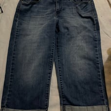 Levis Woman's Jeans Capris 10