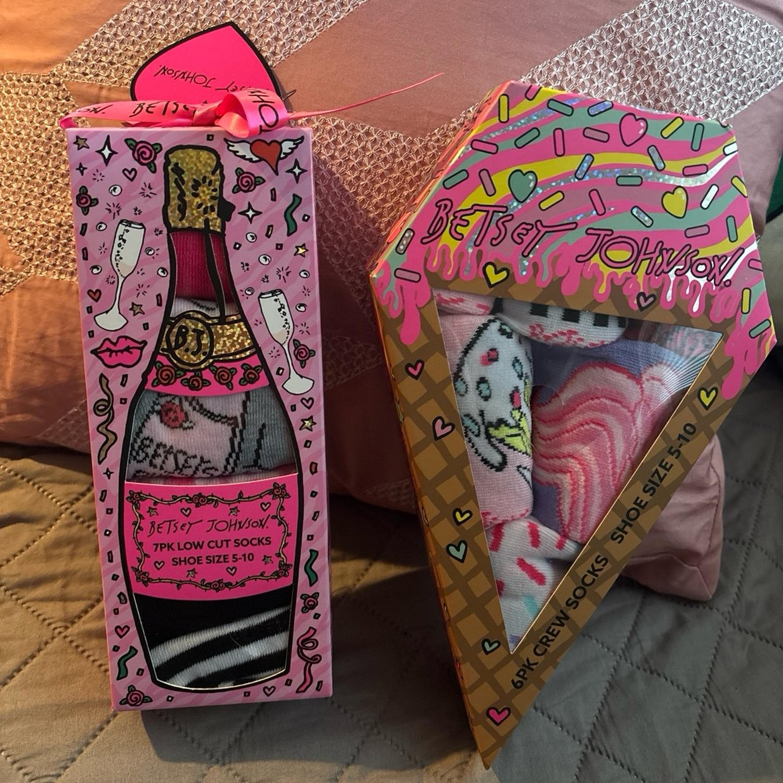 Betsey Johnson socks NEW