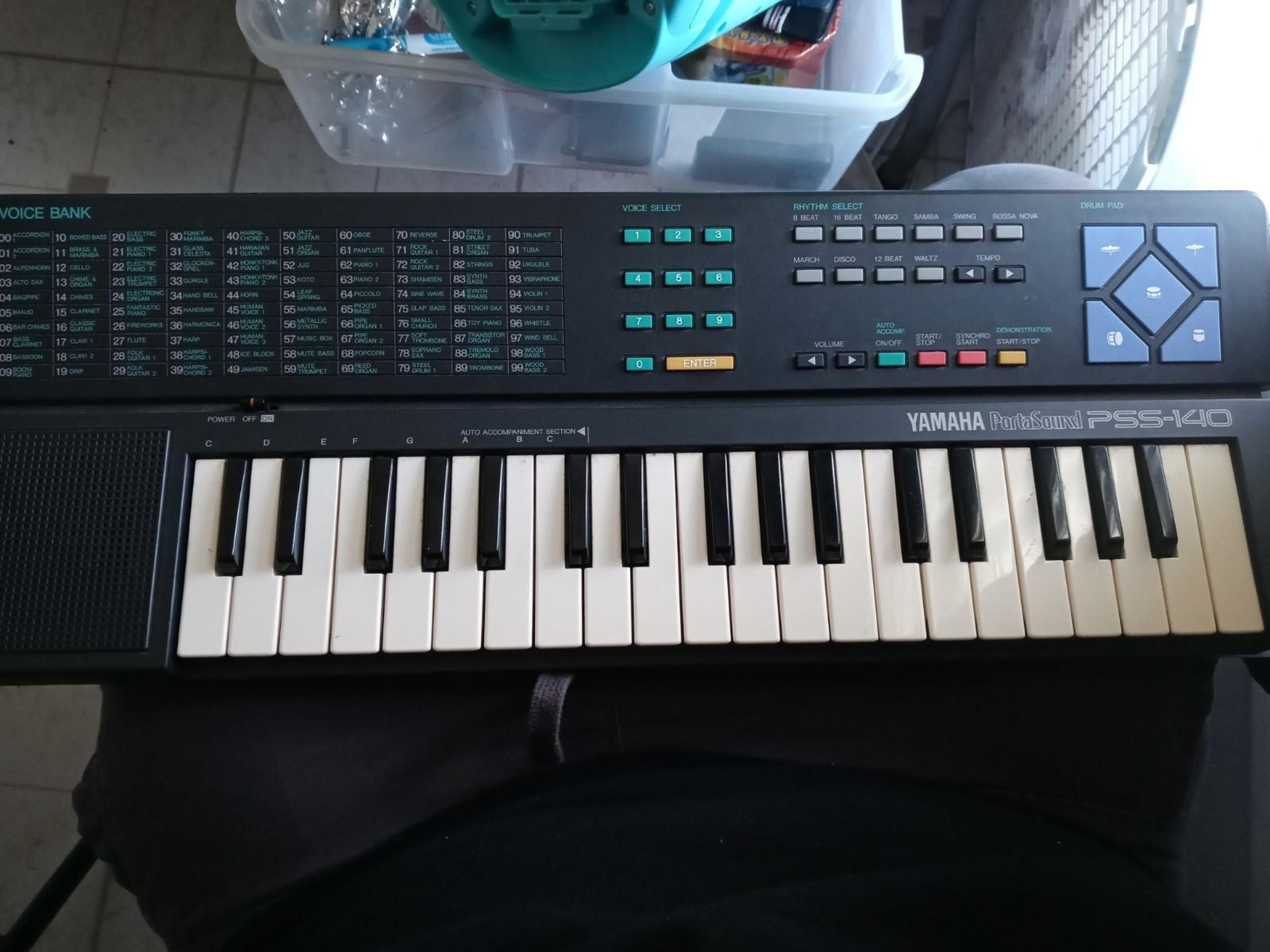 Vintage '70 Yamaha PSS-140 music keyboar