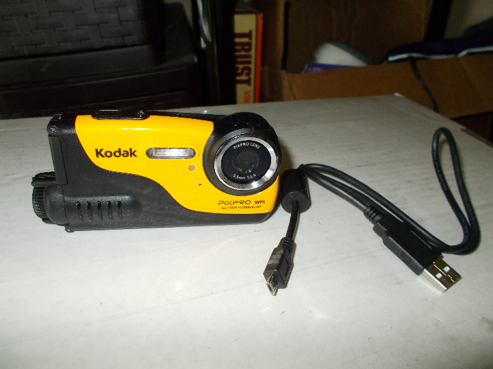 kodak pixpro digital camera 16 megapixels waterproof