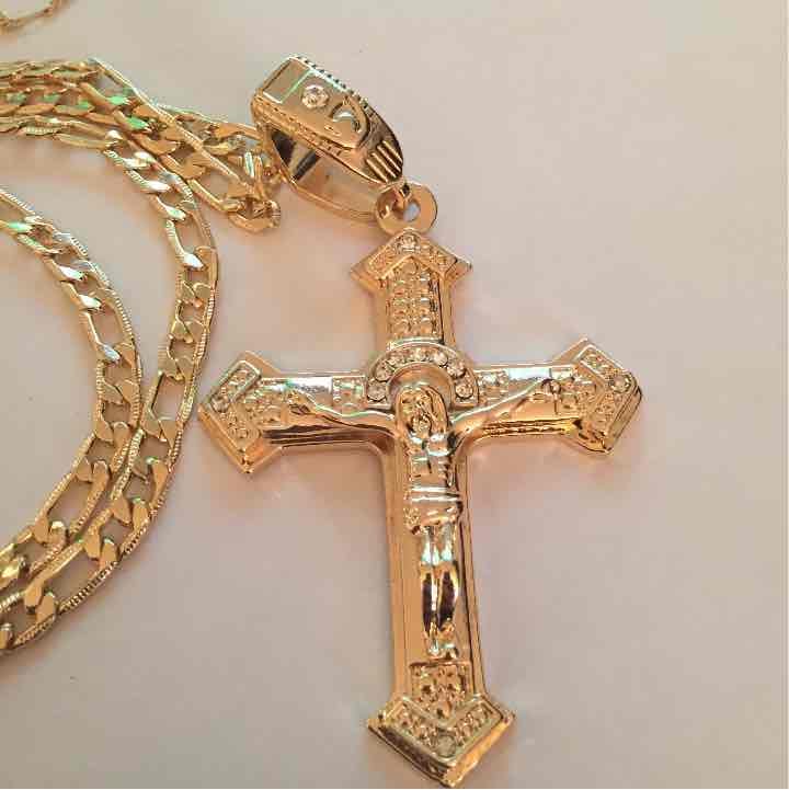 14K Gold Large Cross Pendant Necklace