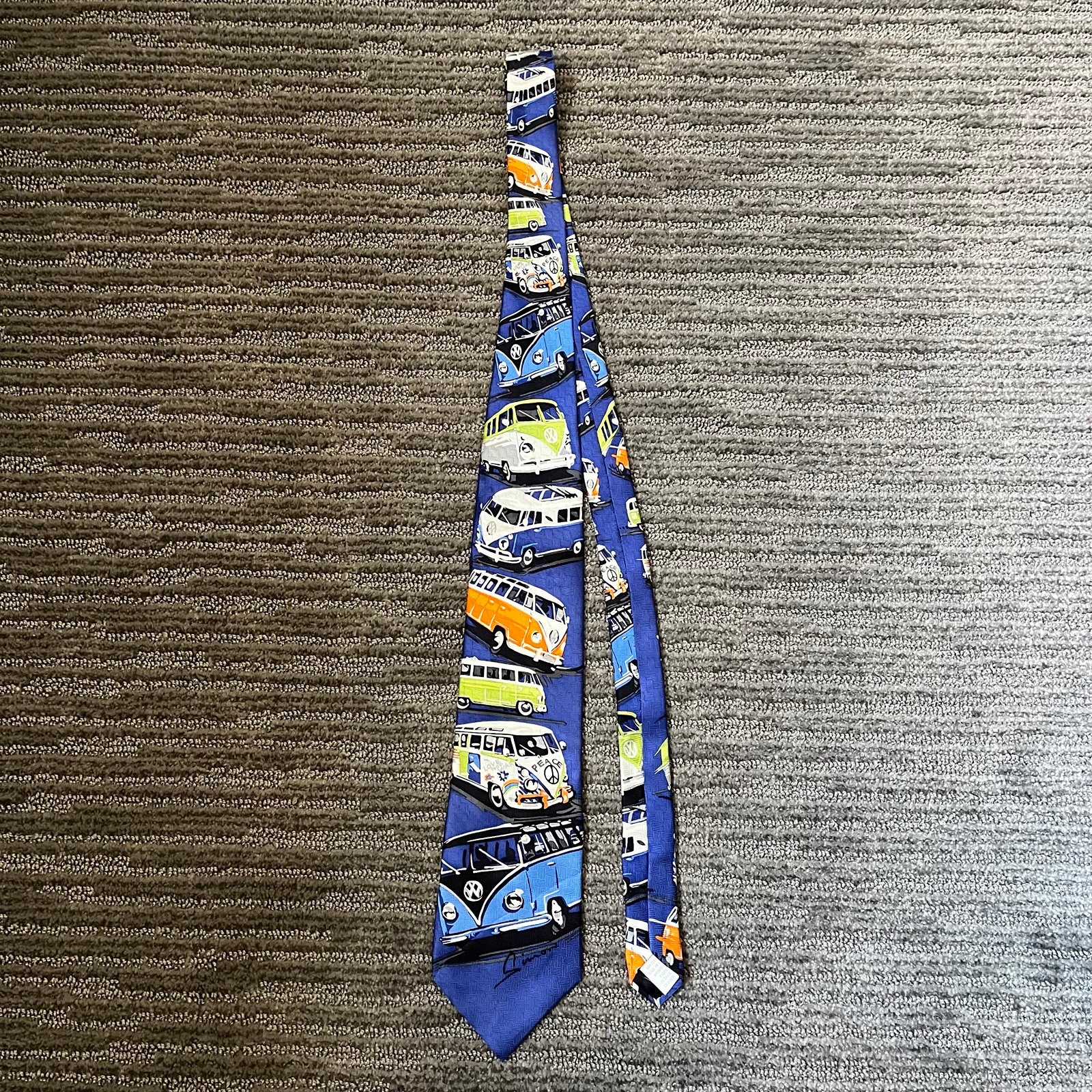 Ralph Marlin Style Volkswagen Bus neck tie