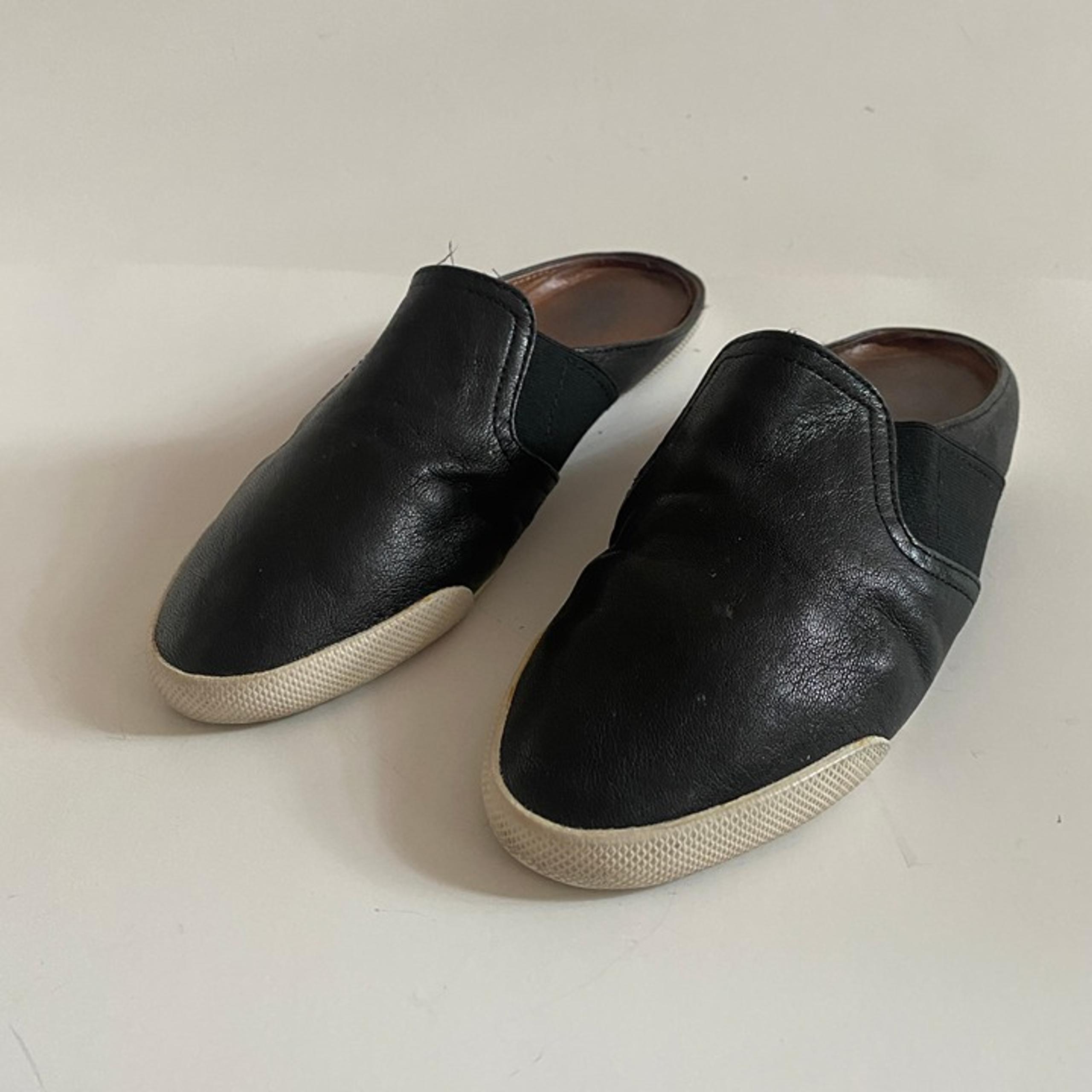 Frye Melanie Slip On Mules Women's Size 7M Black Leather Flats 3479196-BLK