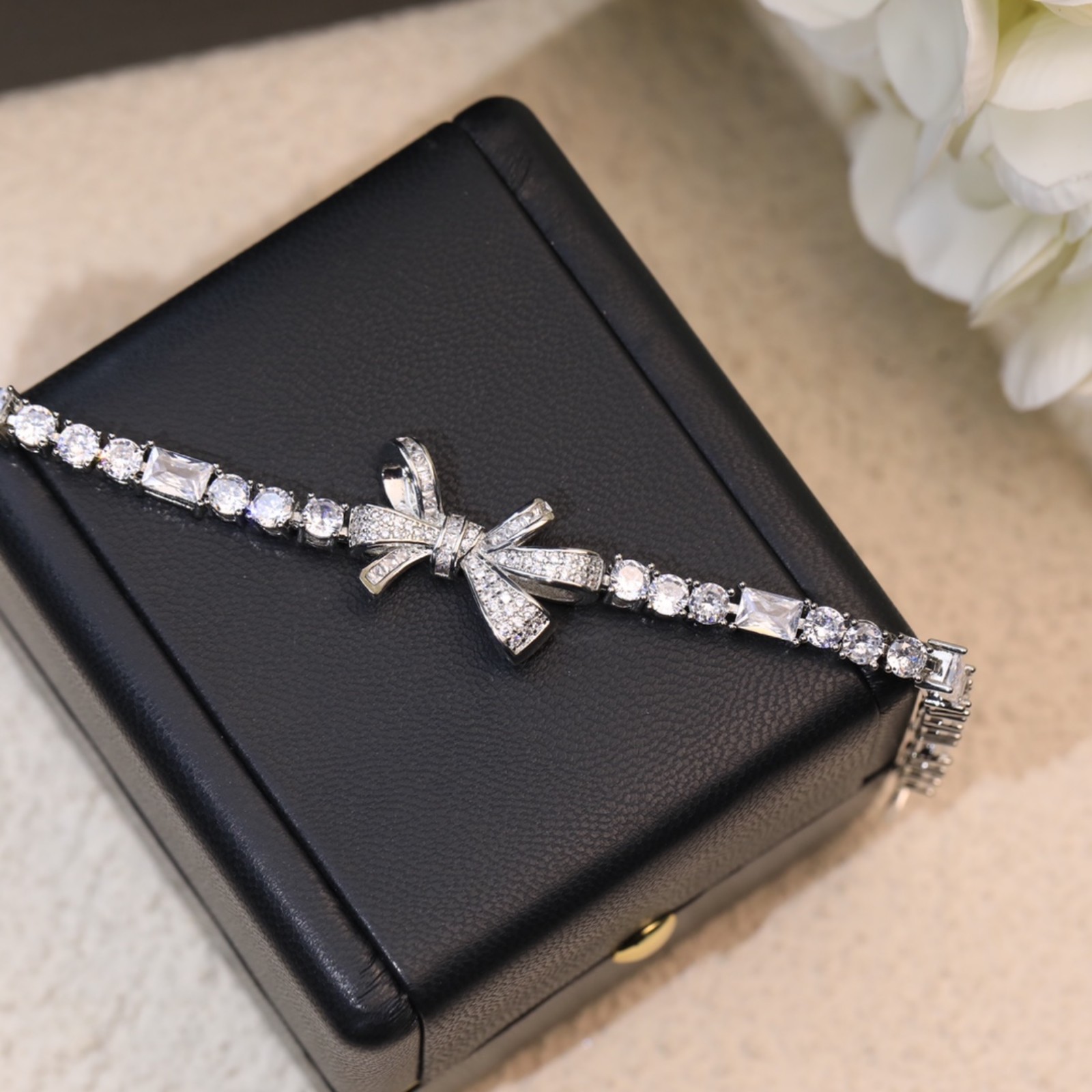 Bow bracelets