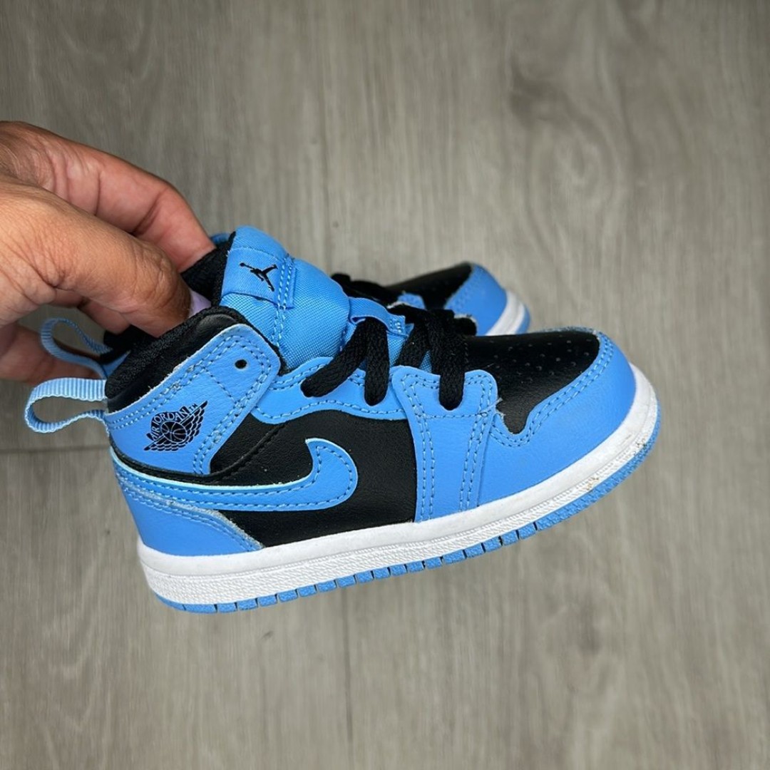 Air Jordan 1 Retro Mid University Blue & Black Toddler Sneakers size 6