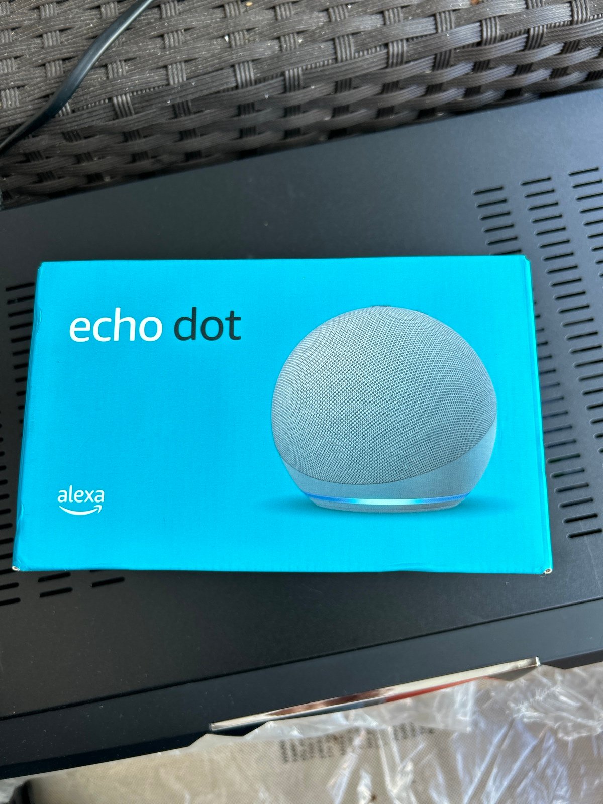 Amazon Echo Dot (4th Gen.) Smart speaker with Alexa - Twilight Blue brand new