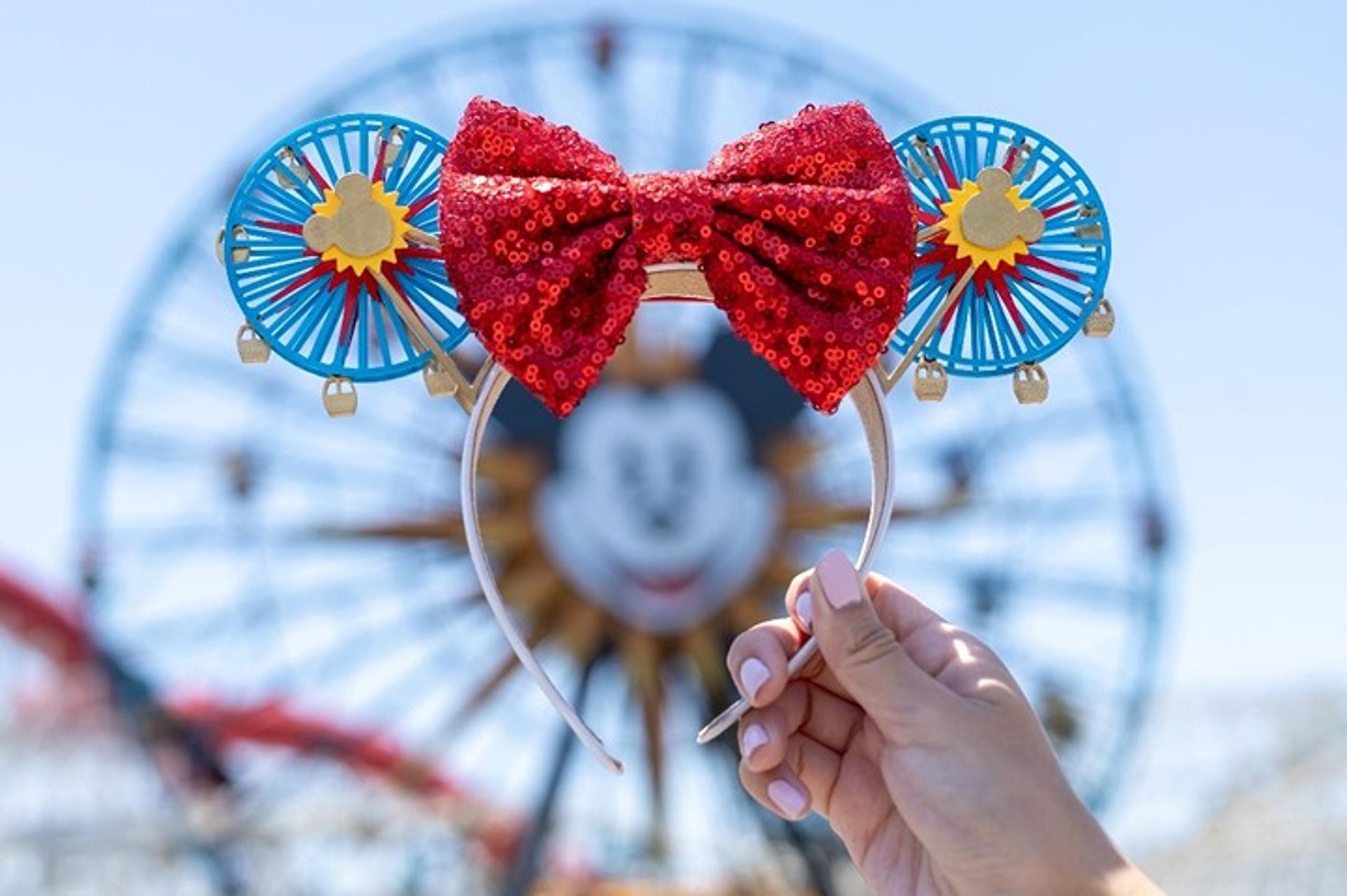 Disney Ears Spinning Moving