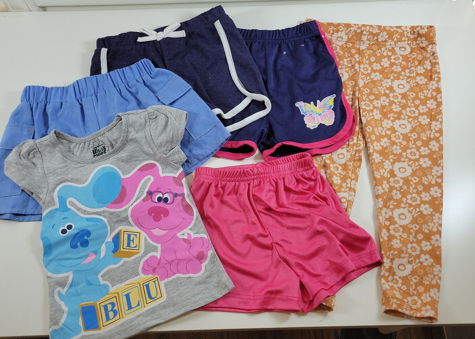 Girl's Clothing Bundle 4 Shorts, 1 Leggings, 1 Tshirt 2T NEW!