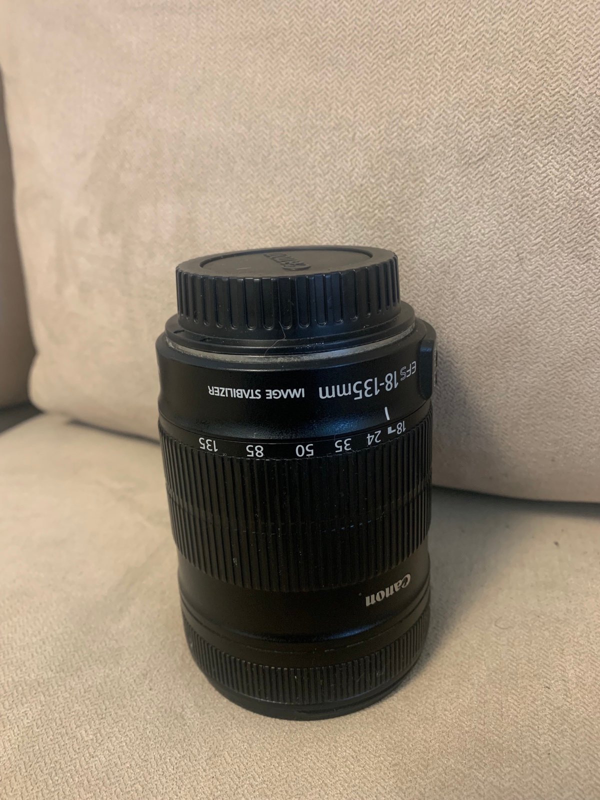 Canon Efs 18-135mm lense