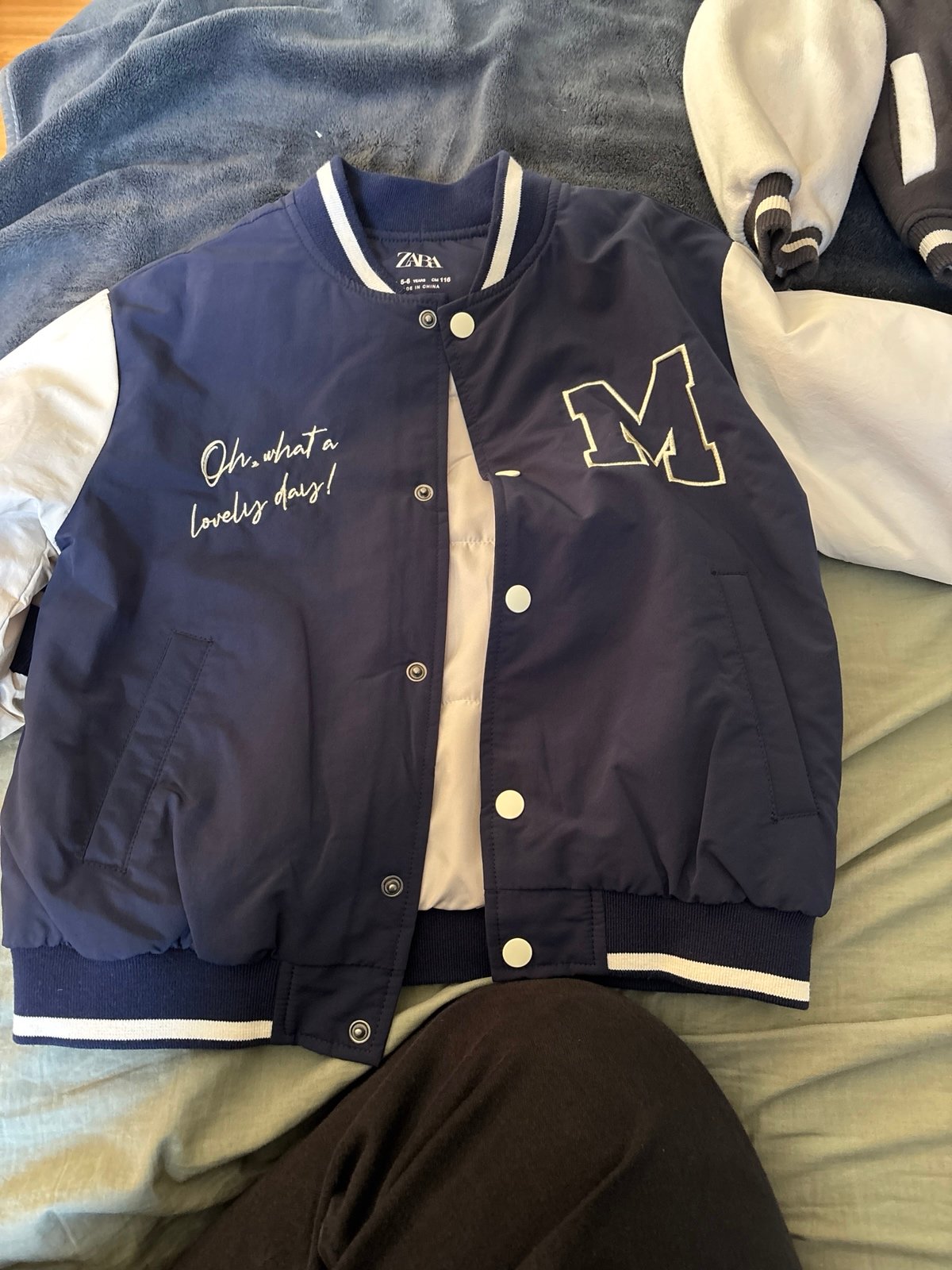 Zara disney jacket 5-6 years