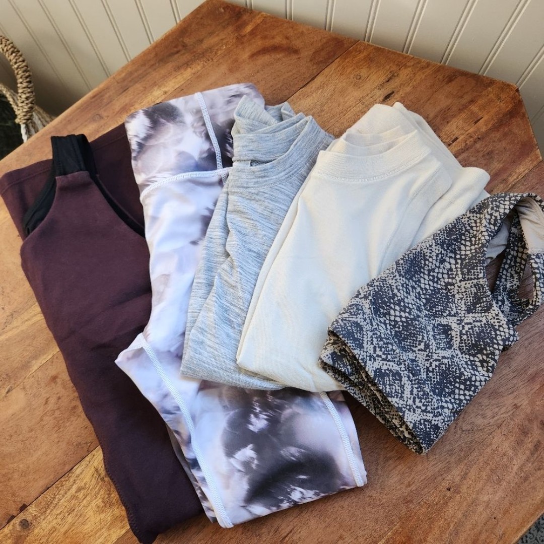 ATHLETA (5) Piece Activewear Bundle Lot size XS/S