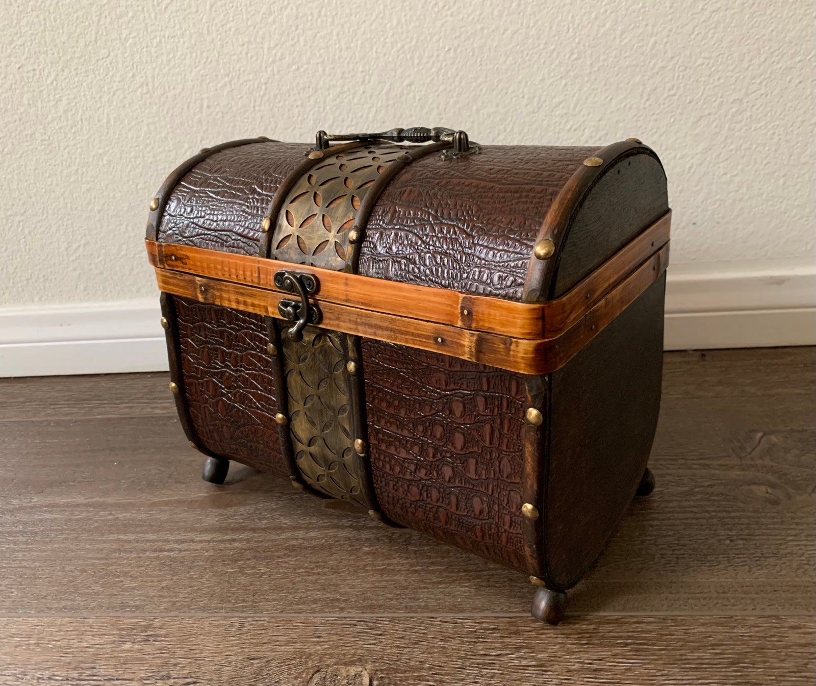 Vintage wooden box