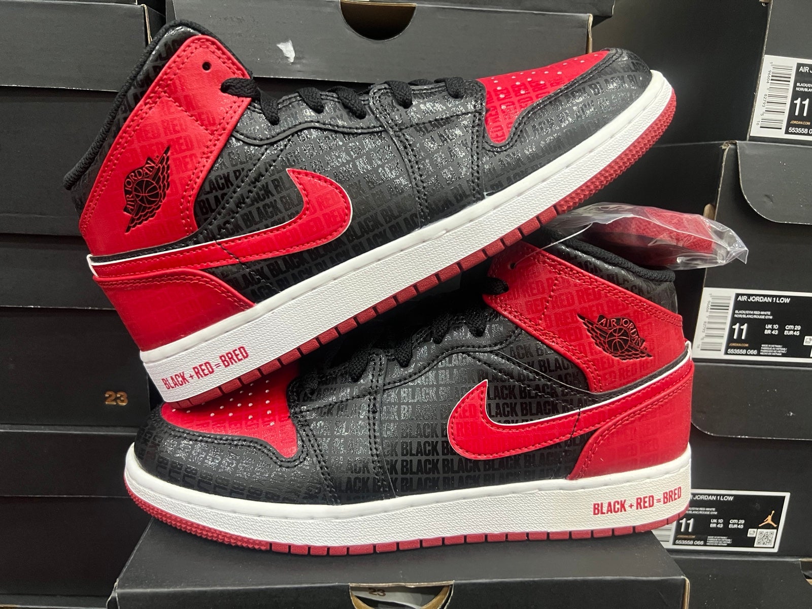 Nike Jordan 1 Mid “Text Bred” Size 6.5Y fit for 8 Womens