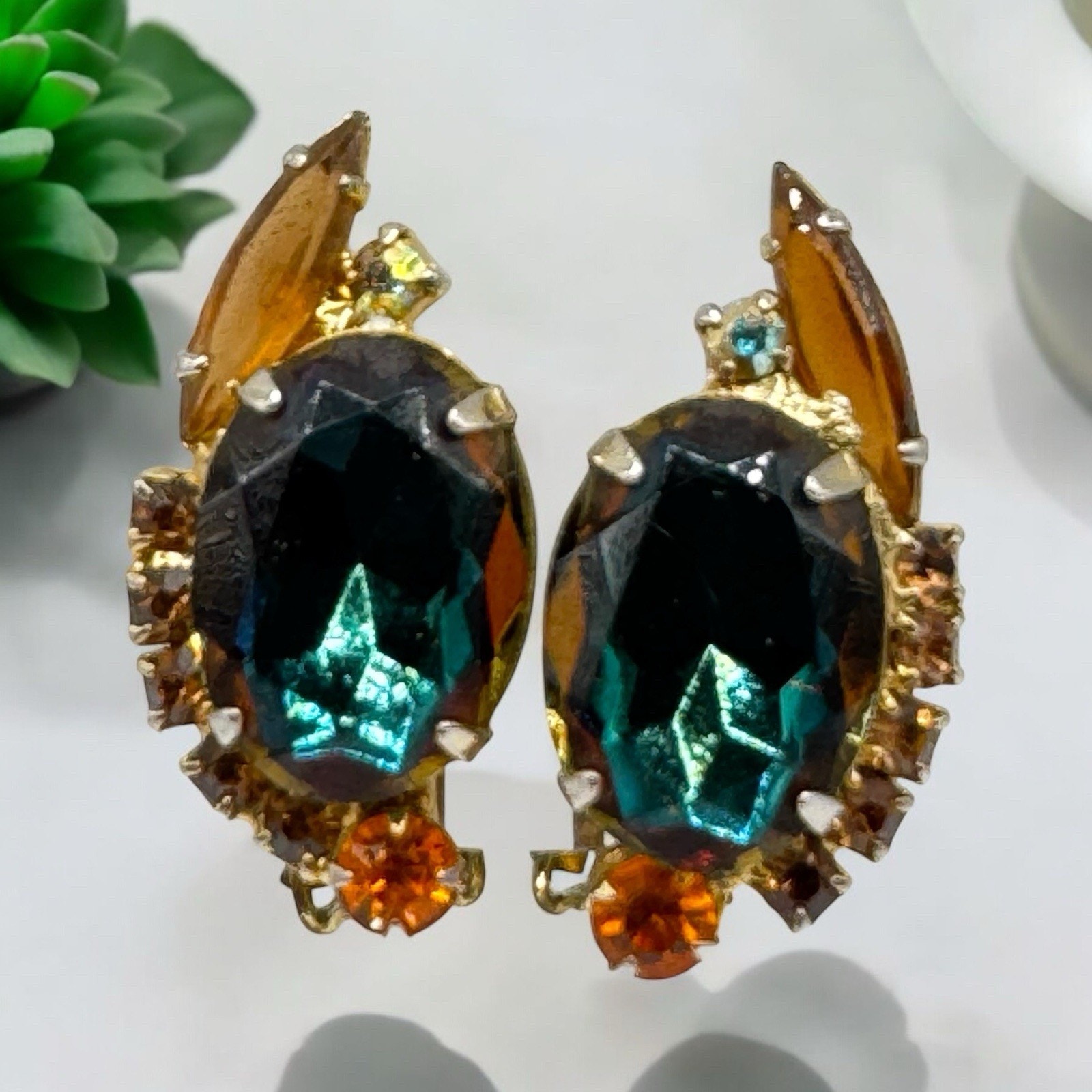 JULIANA D&E Verified Heliotrope Clip on EARRINGS Ref #5480 Vintage Rhinestone