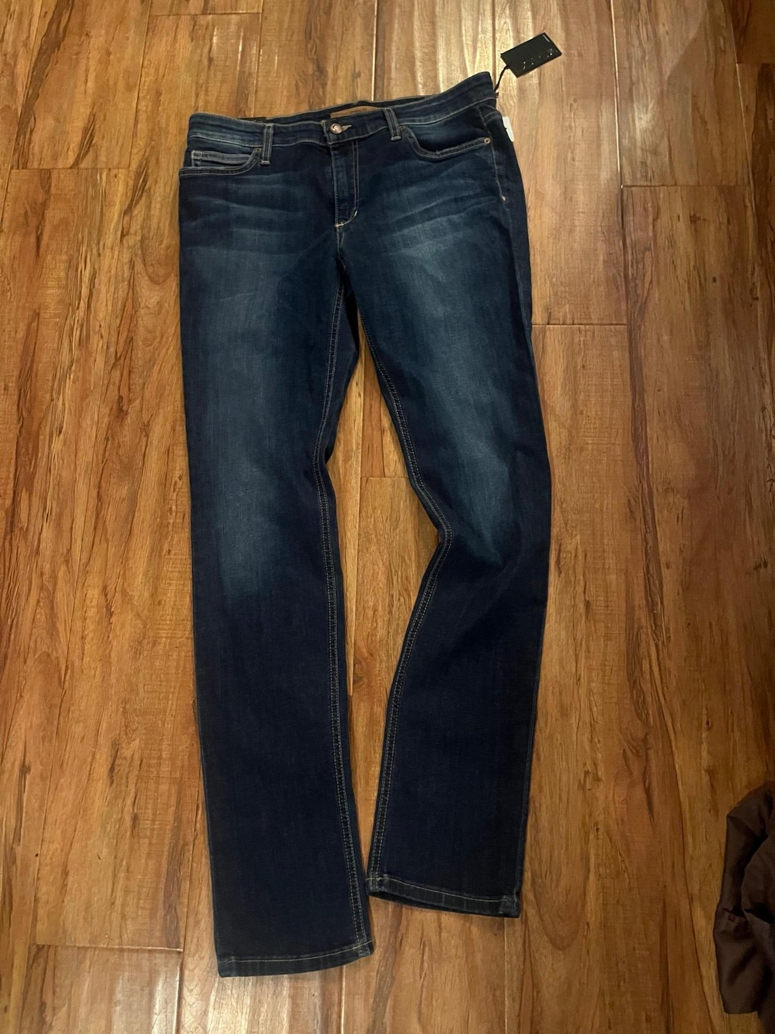 Joe's Jeans Mid Rise Skinny Leg Stretch Dark Denim New 31 x 32 blue jeans. Cond