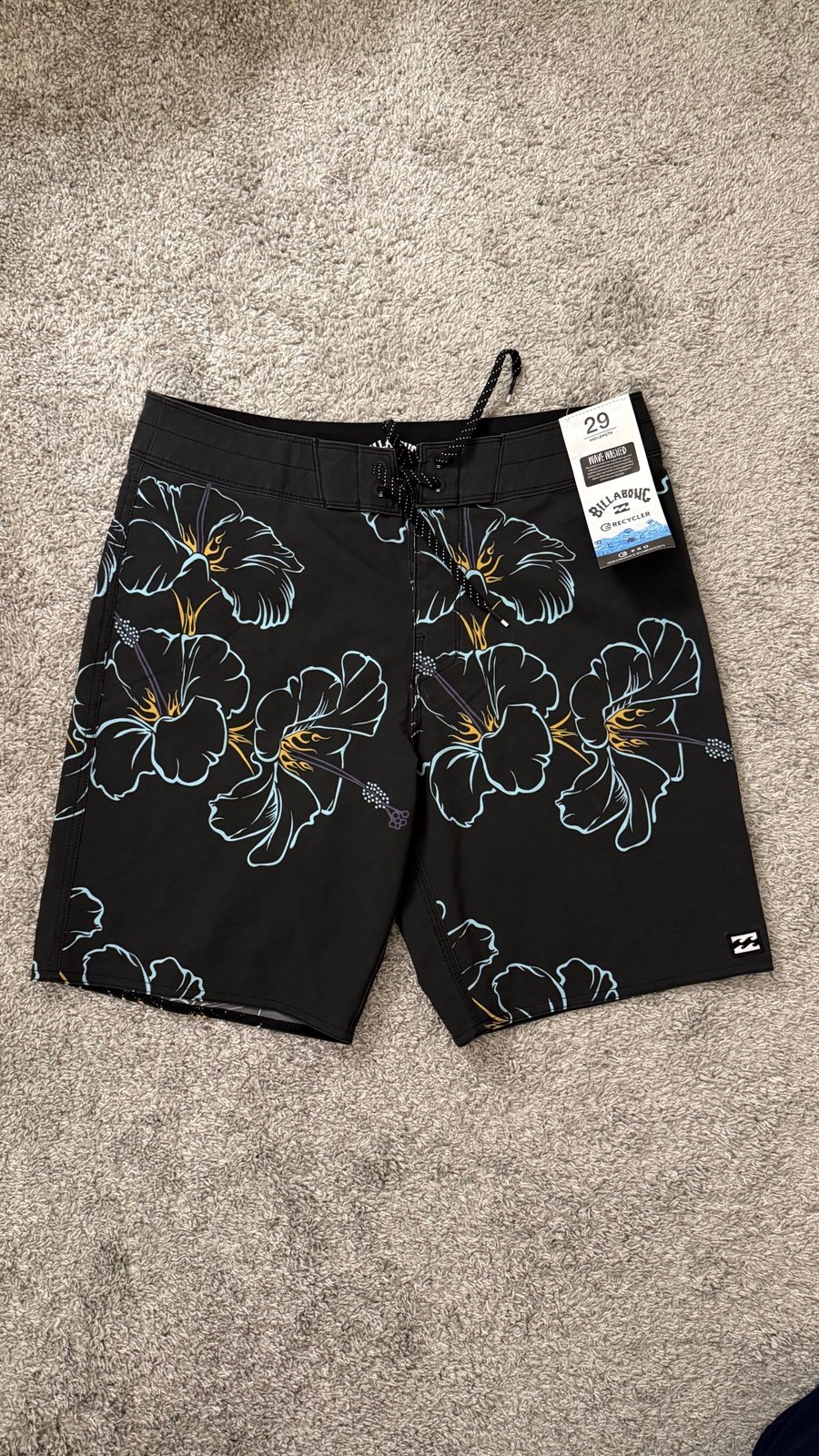 NWT Billabong Board Shorts