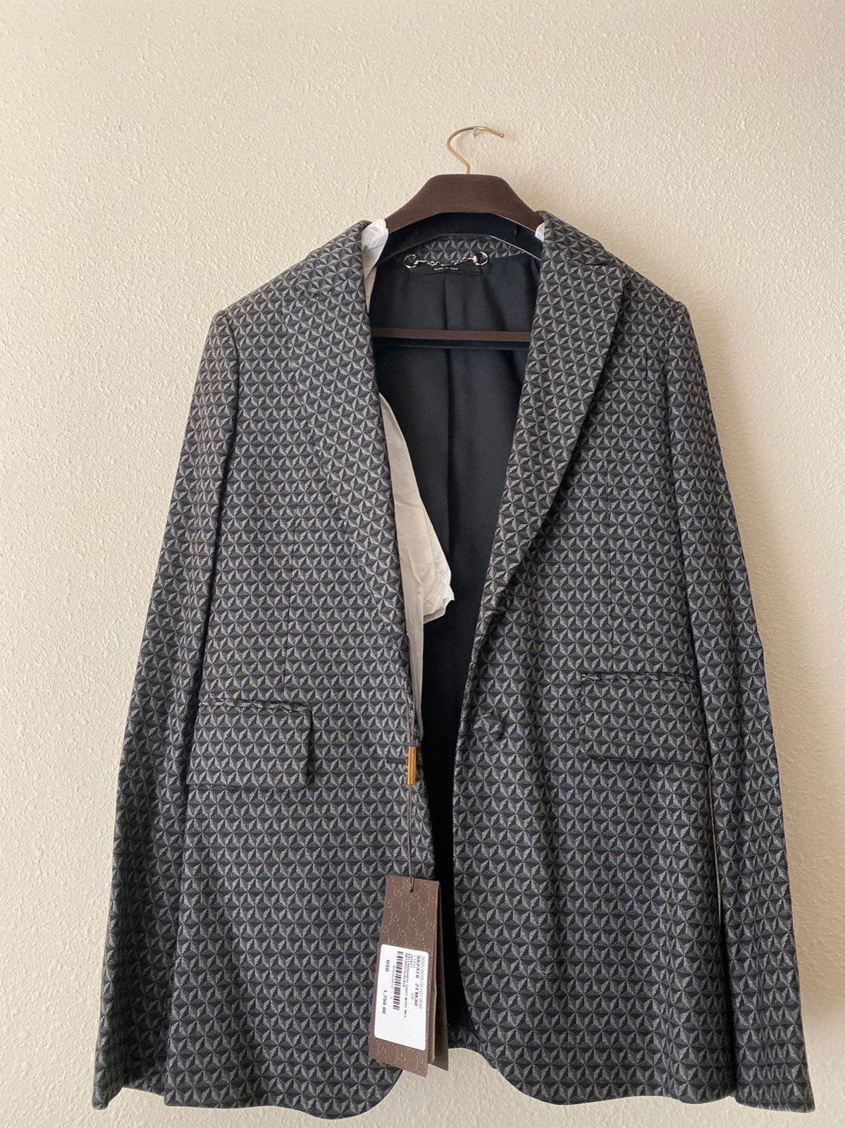 1750 new Gucci suit Caleidoscopic light