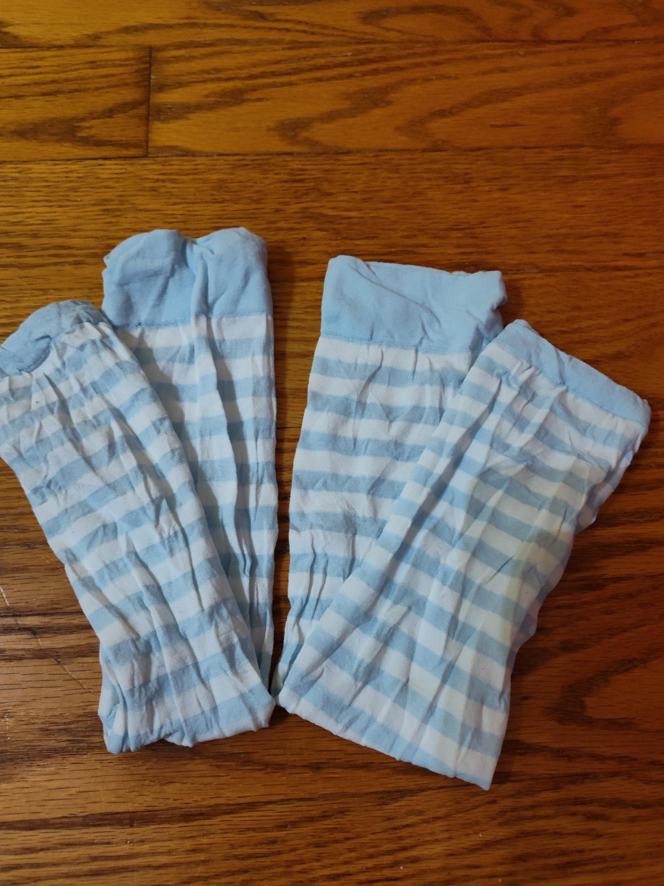 Nib. Striped no toes knee high socks