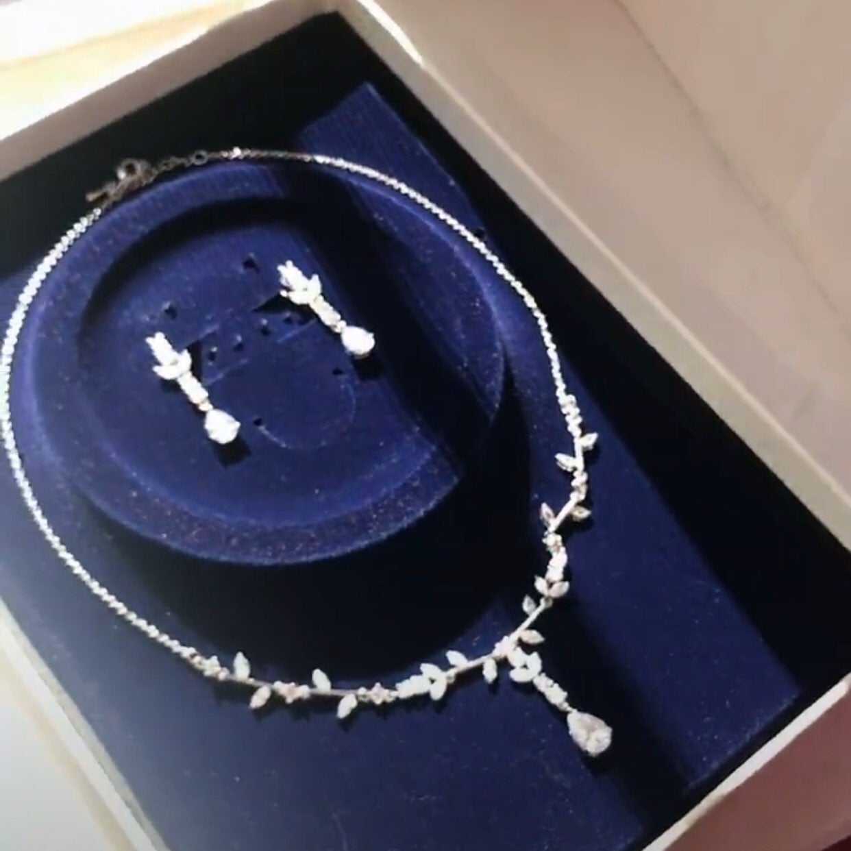 Necklace and earing Jewelry set