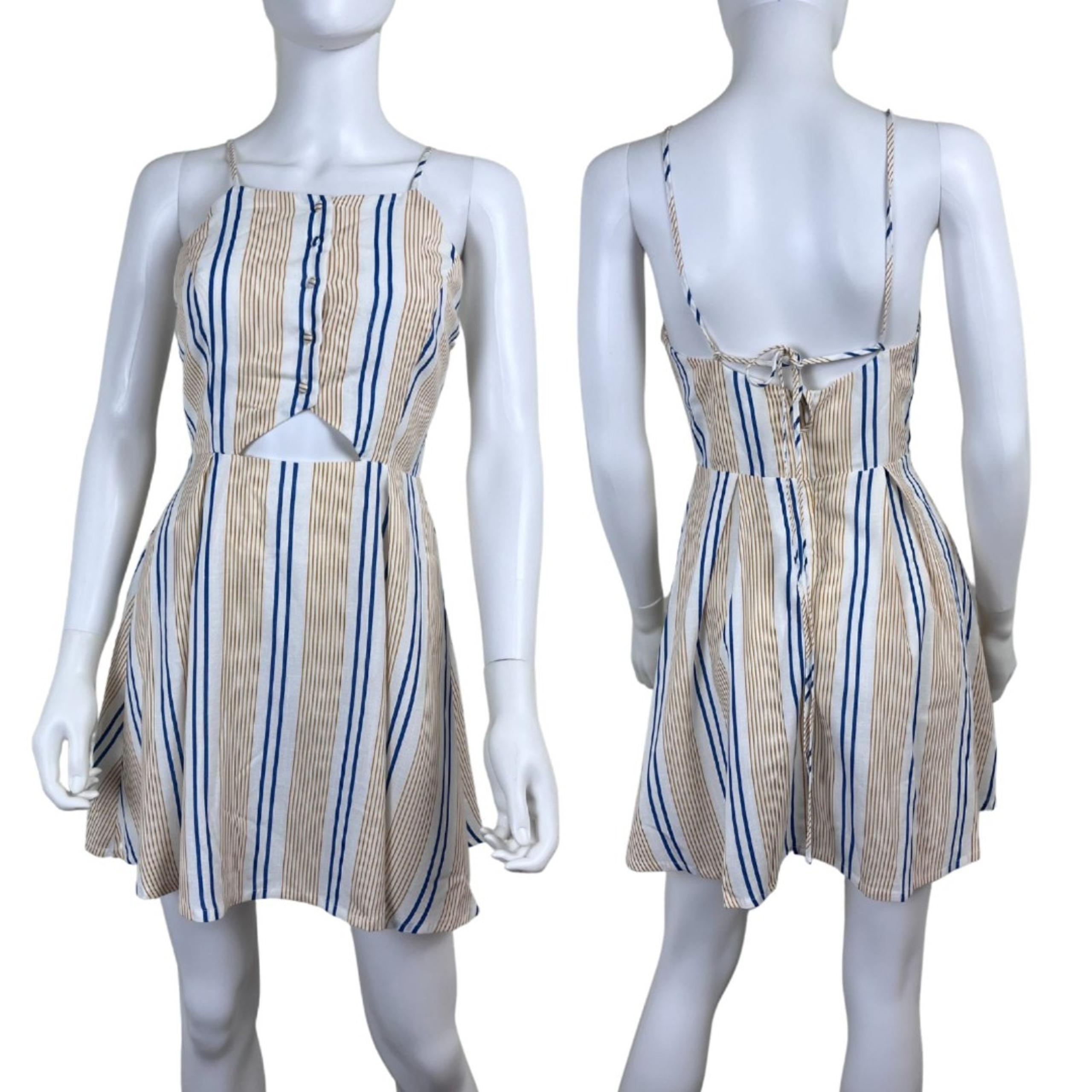 J.O.A She's Like The Wind Women Size S Striped Cutout Skater Mini Dress Resort