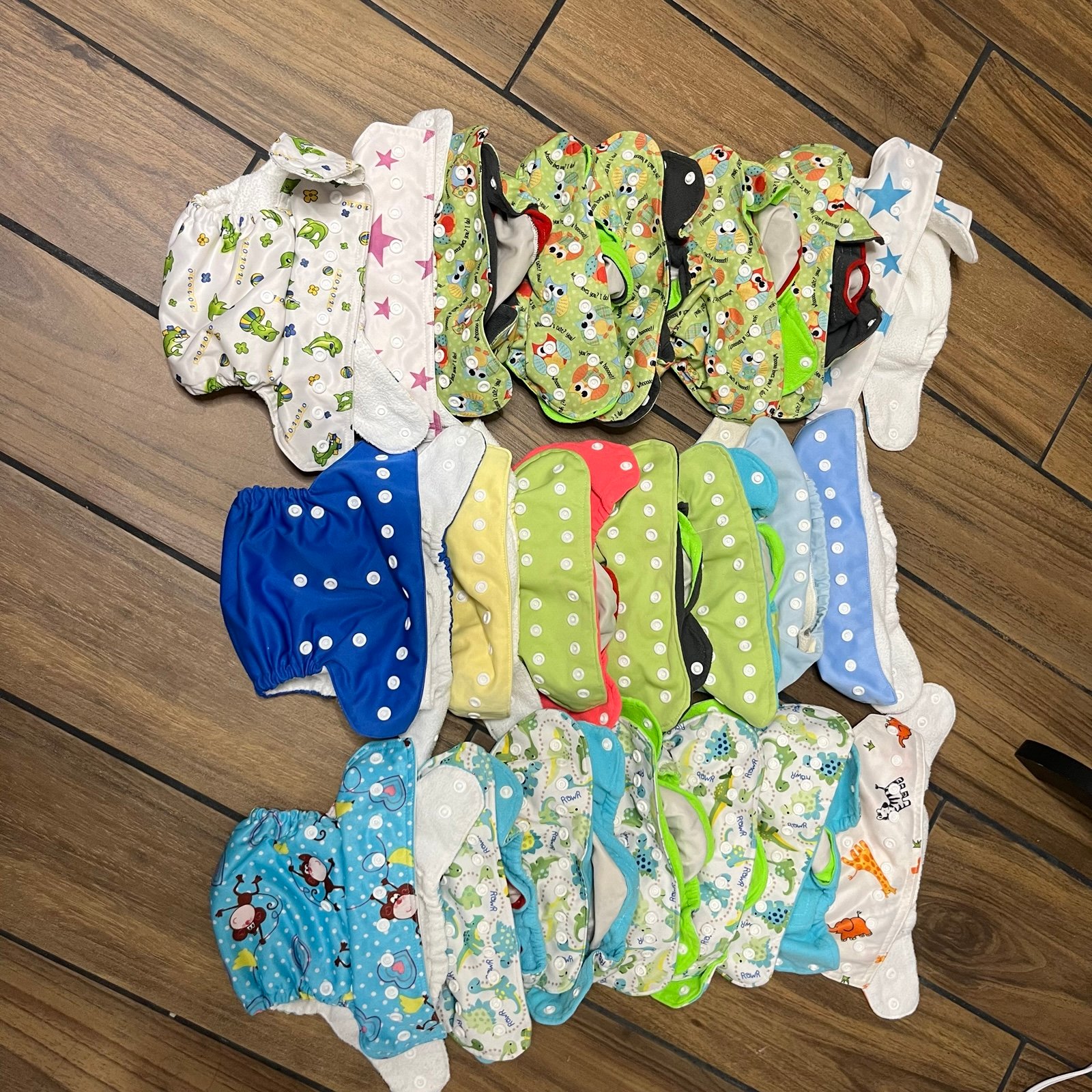 Lot Of 22 Reusable Cloth Baby Diapers Adjustable CLEAN