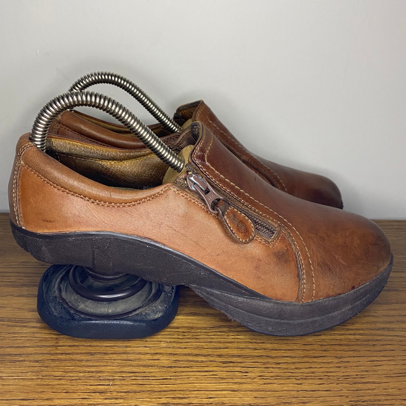 Z Coil Loryn Brown Leather Slip On Pain Relief Shock Orthopedic Shoes Womens 7