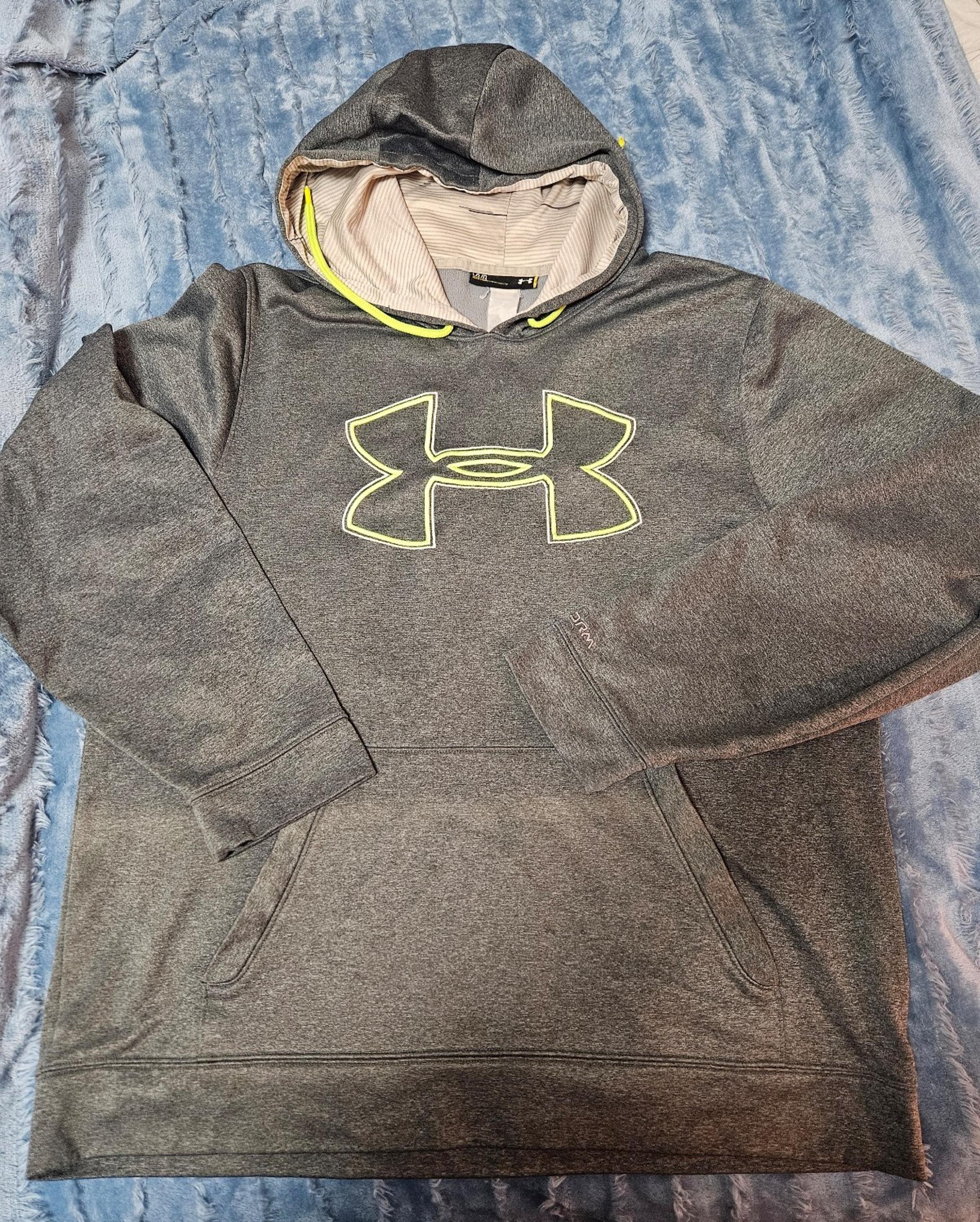 Mens Under Armour hoodie