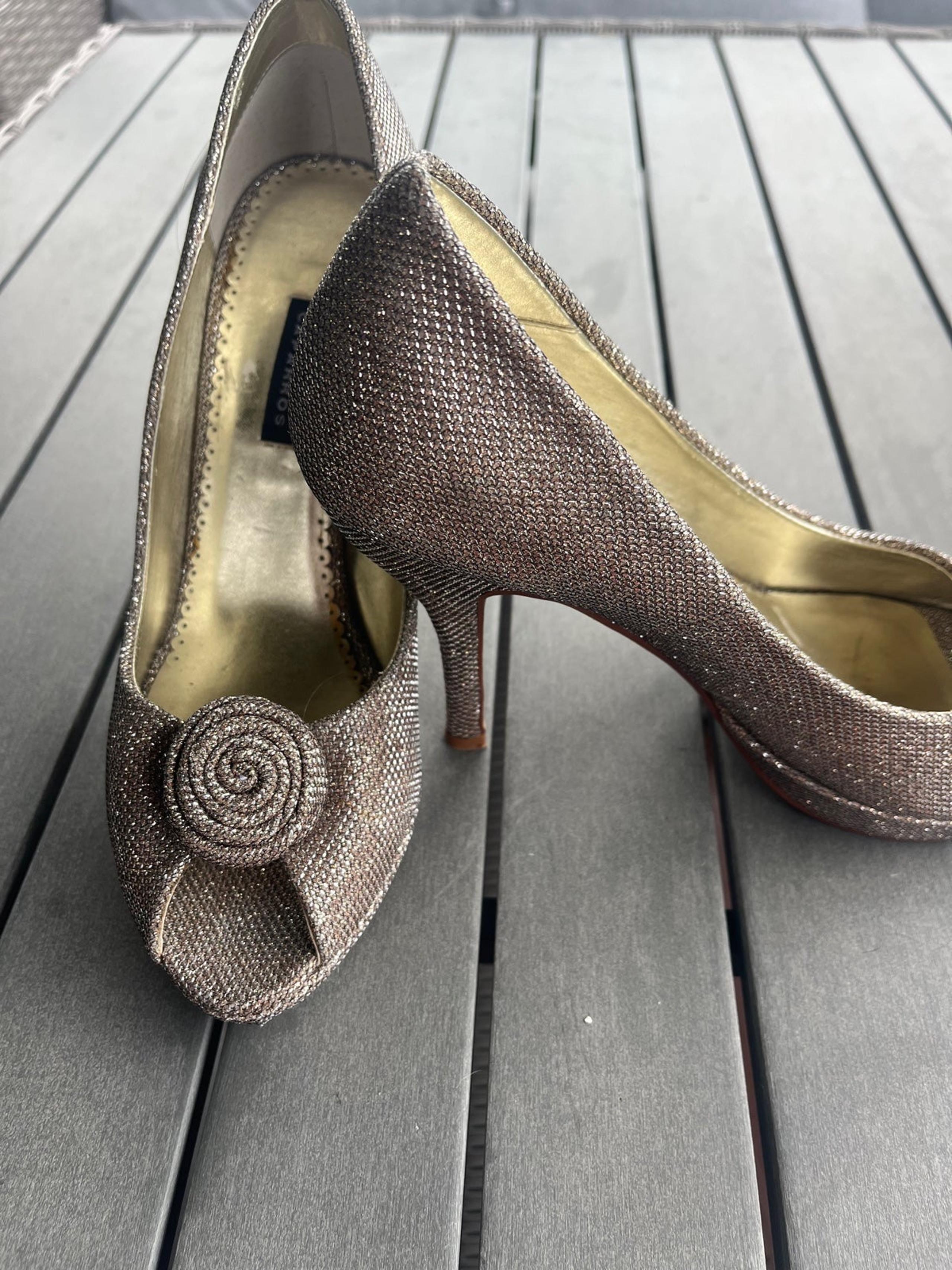 Caparros sparkly peep toe pumps size 9