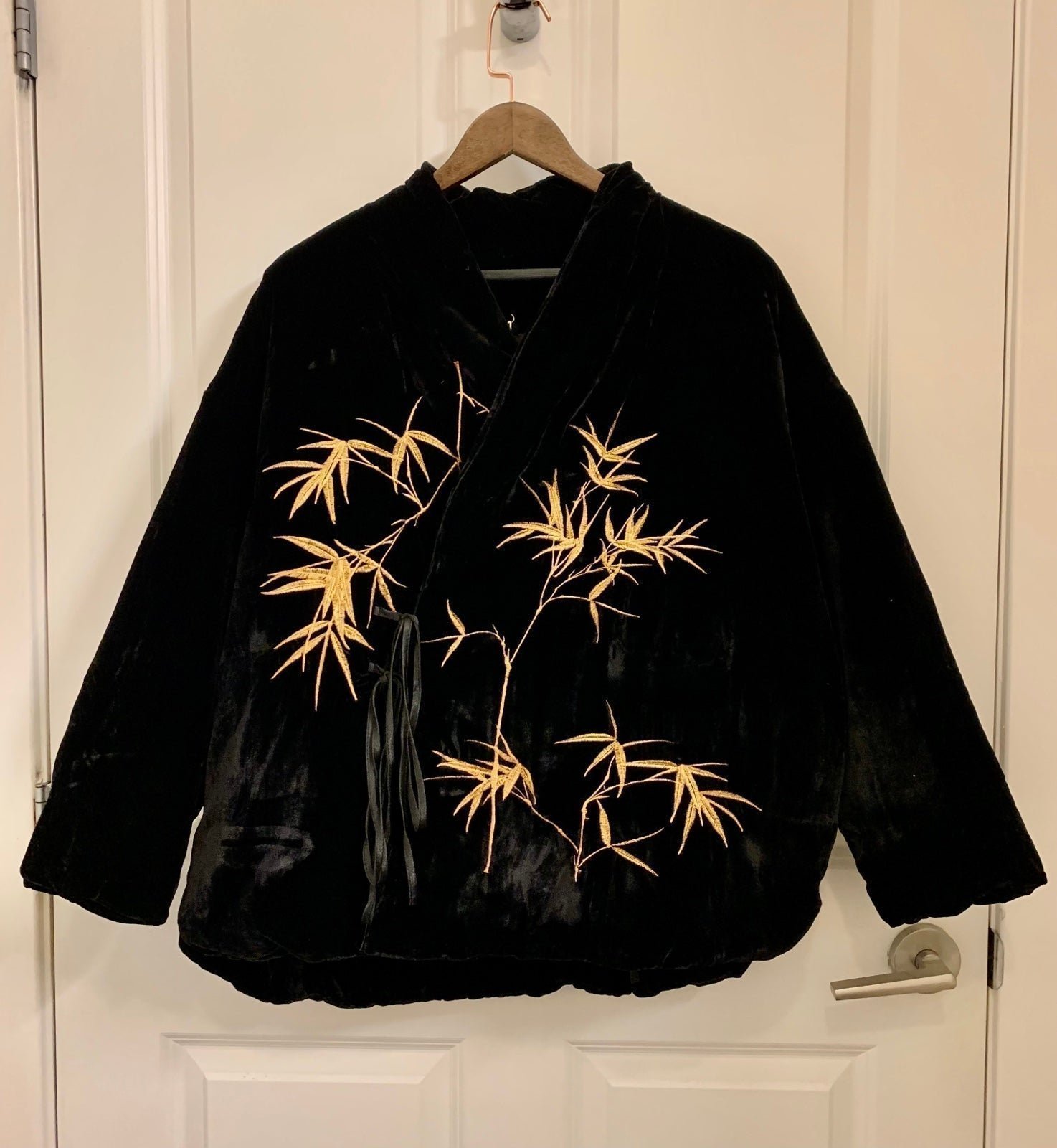 Embroidered Down Puffer Jacket Top Coat Outwear NWOT L