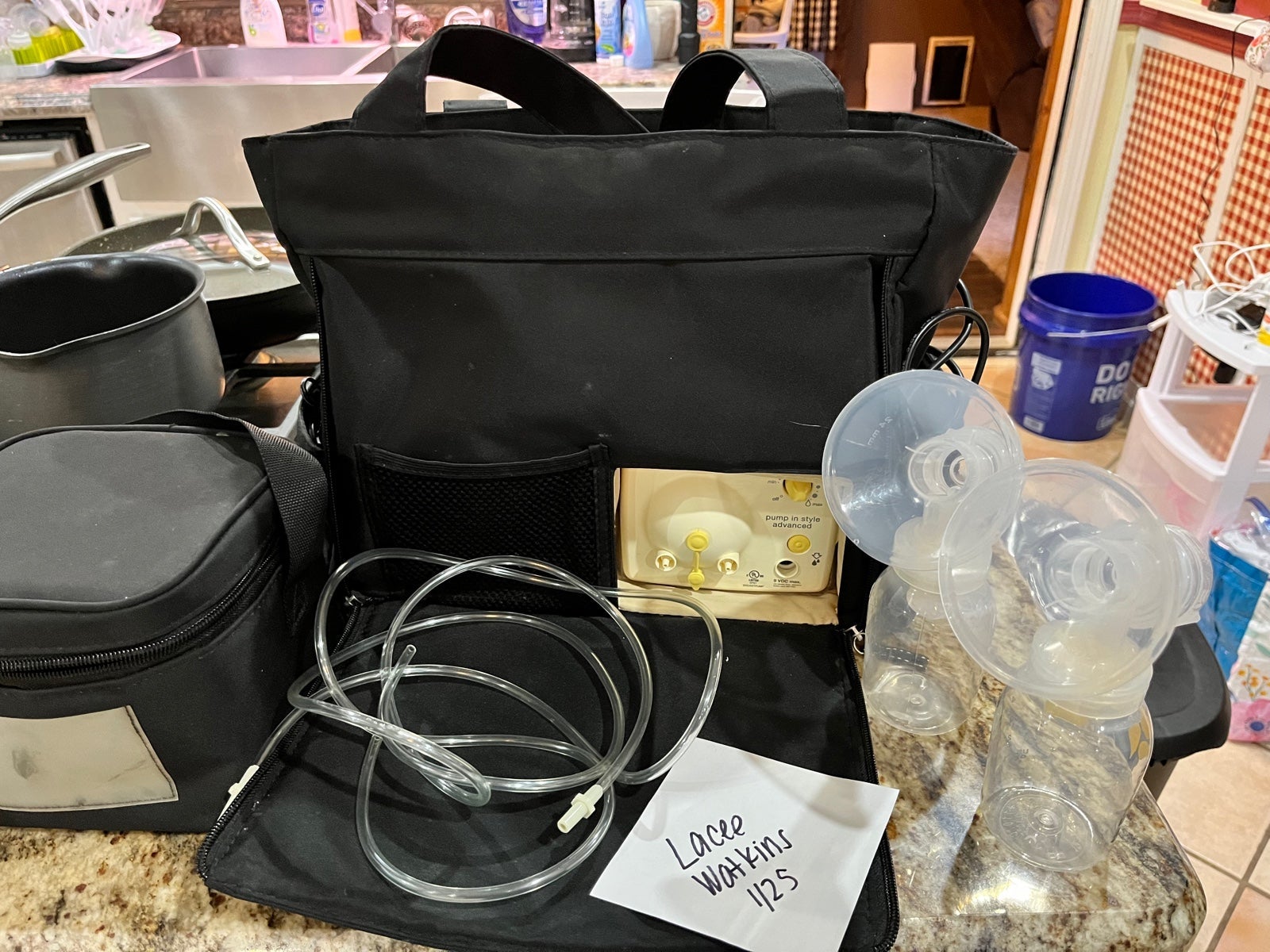 Medela pump in style