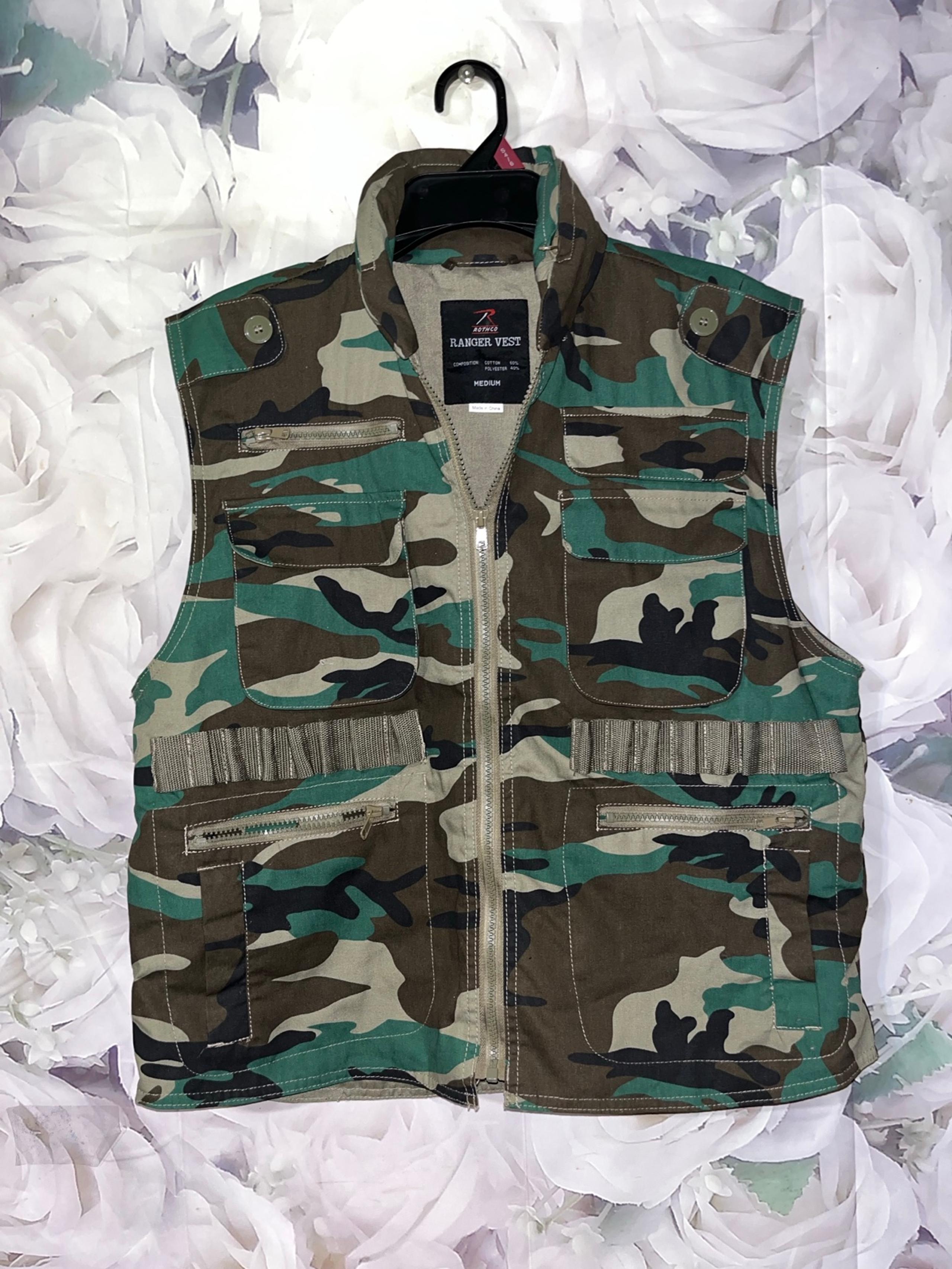 Rothco Ranger Vest Men Medium Woodland Camouflage Tactical Hunting Utility