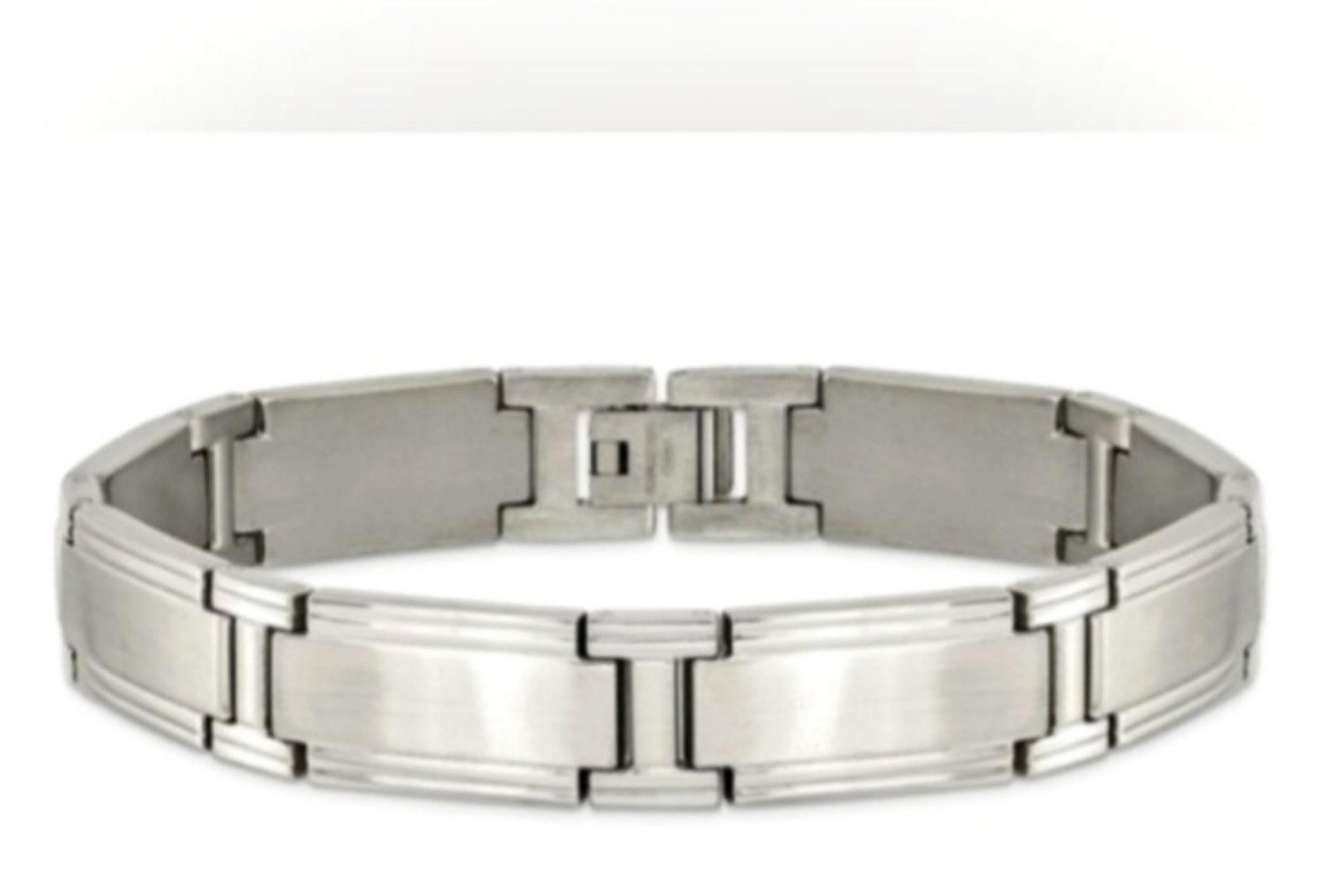 Men's Stainless steel bracelet with with fold over clasp