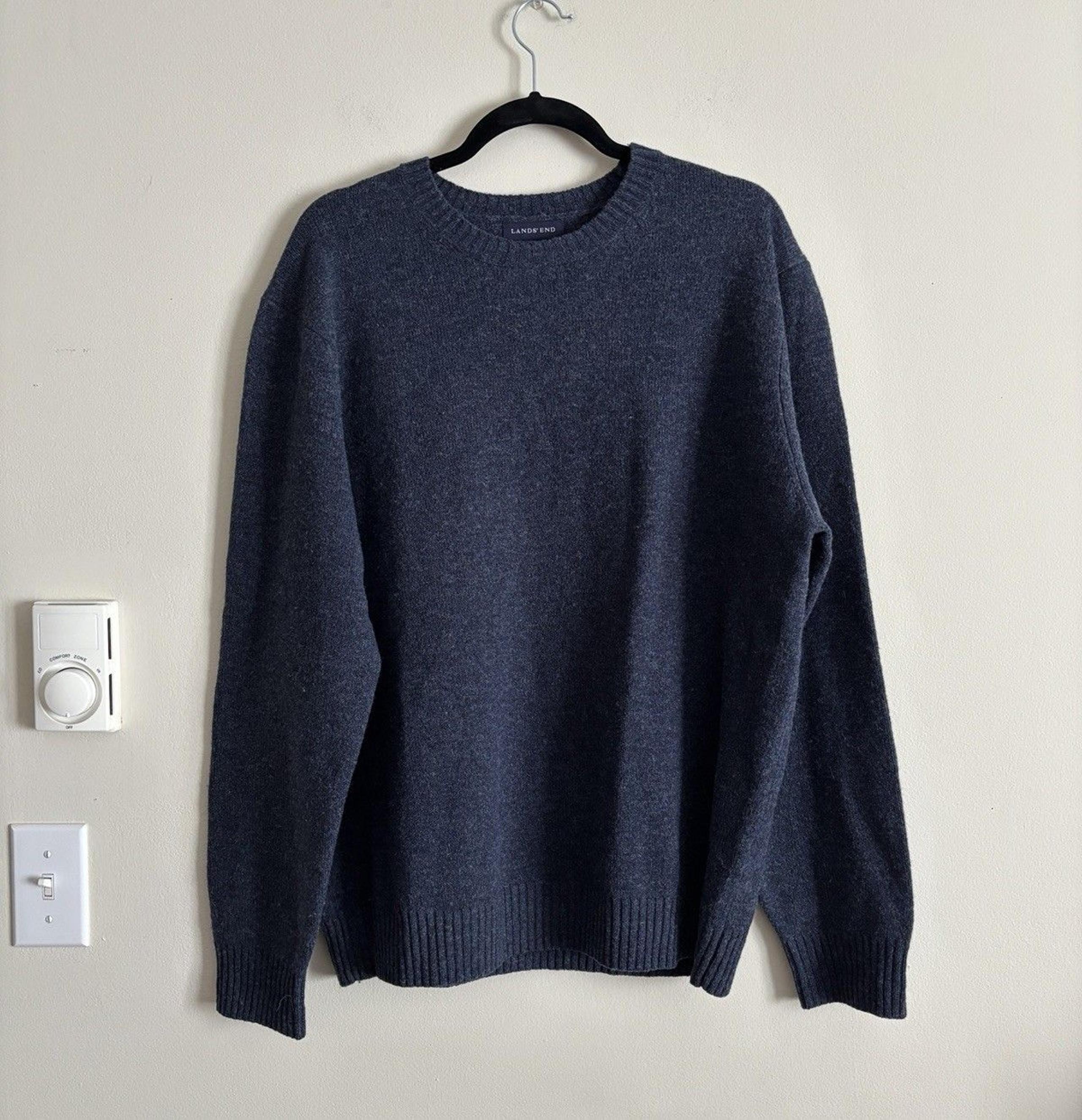 Lands End Mens Large Crewneck Knit Sweater Navy Blue Wool Outdoor Preppy Casual