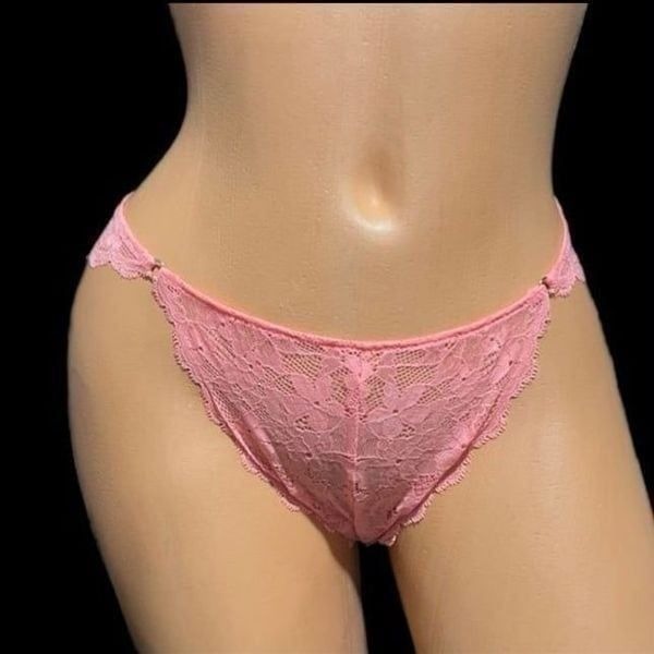 Victoria’s Secret Dream Angels Sexy Sheer Lace Thong panty Coral Xlarge