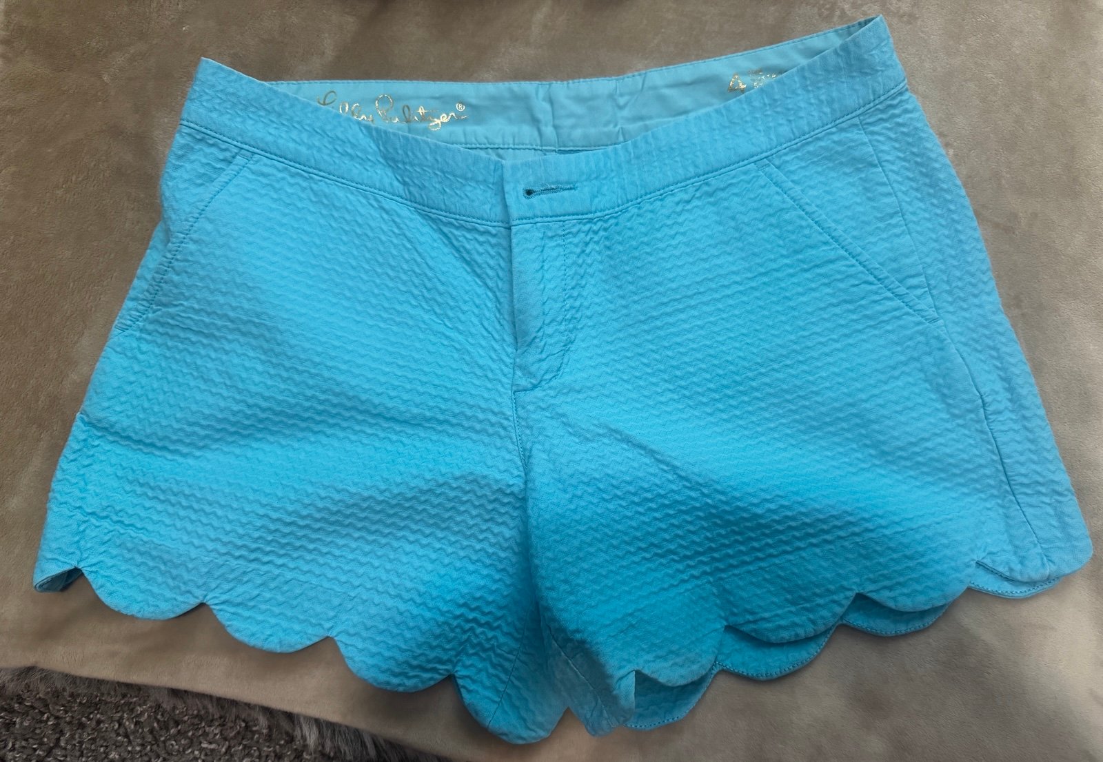 Lilly Pulitzer Size 4 The Buttercup Short Blue