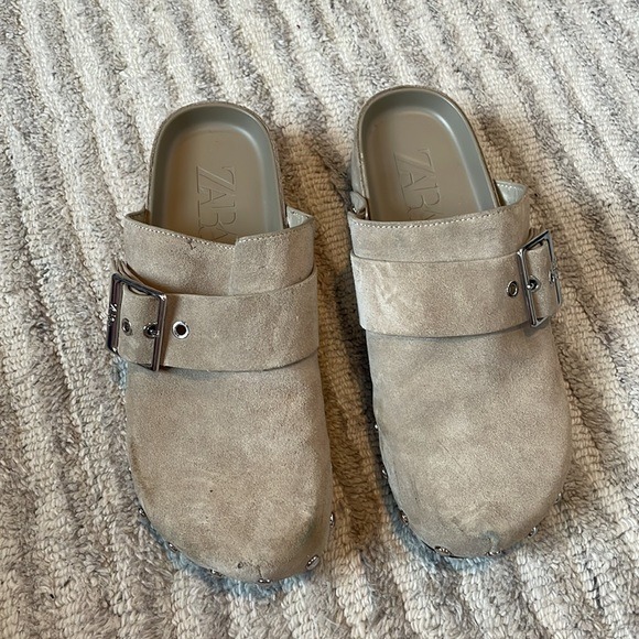 Zara Tan Suede Leather Studded Slip On Clogs