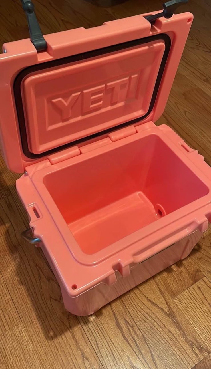 Coral Yeti Roadie 20 Cooler