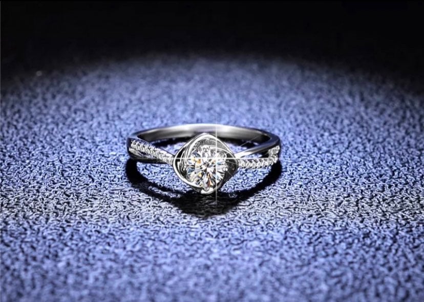 *SALE* .5CT Round cut Diamond Wedding Ring