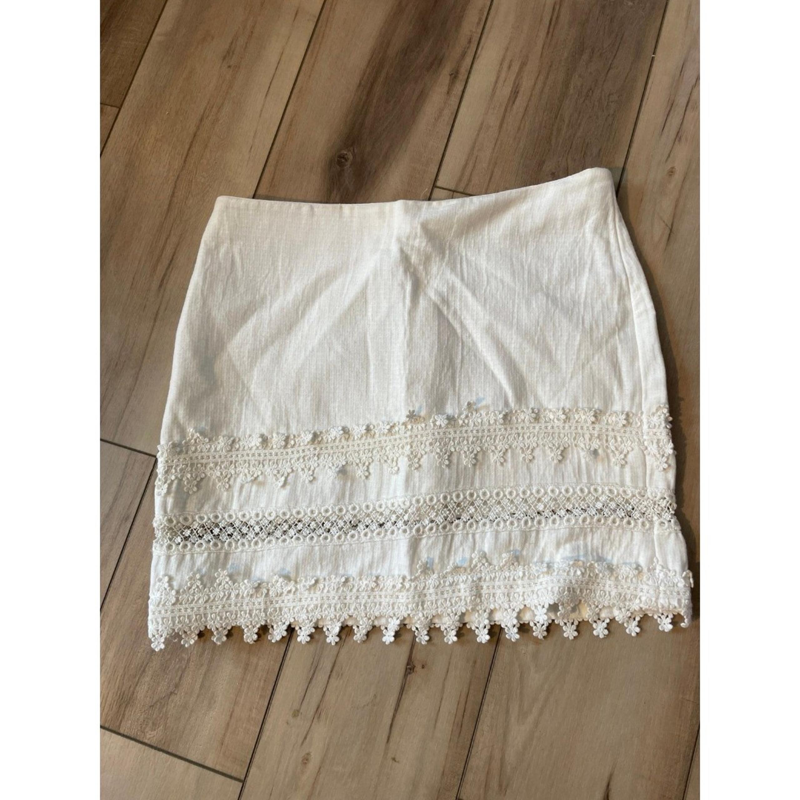 H&M cream linen and crochet lace mini skirt 10