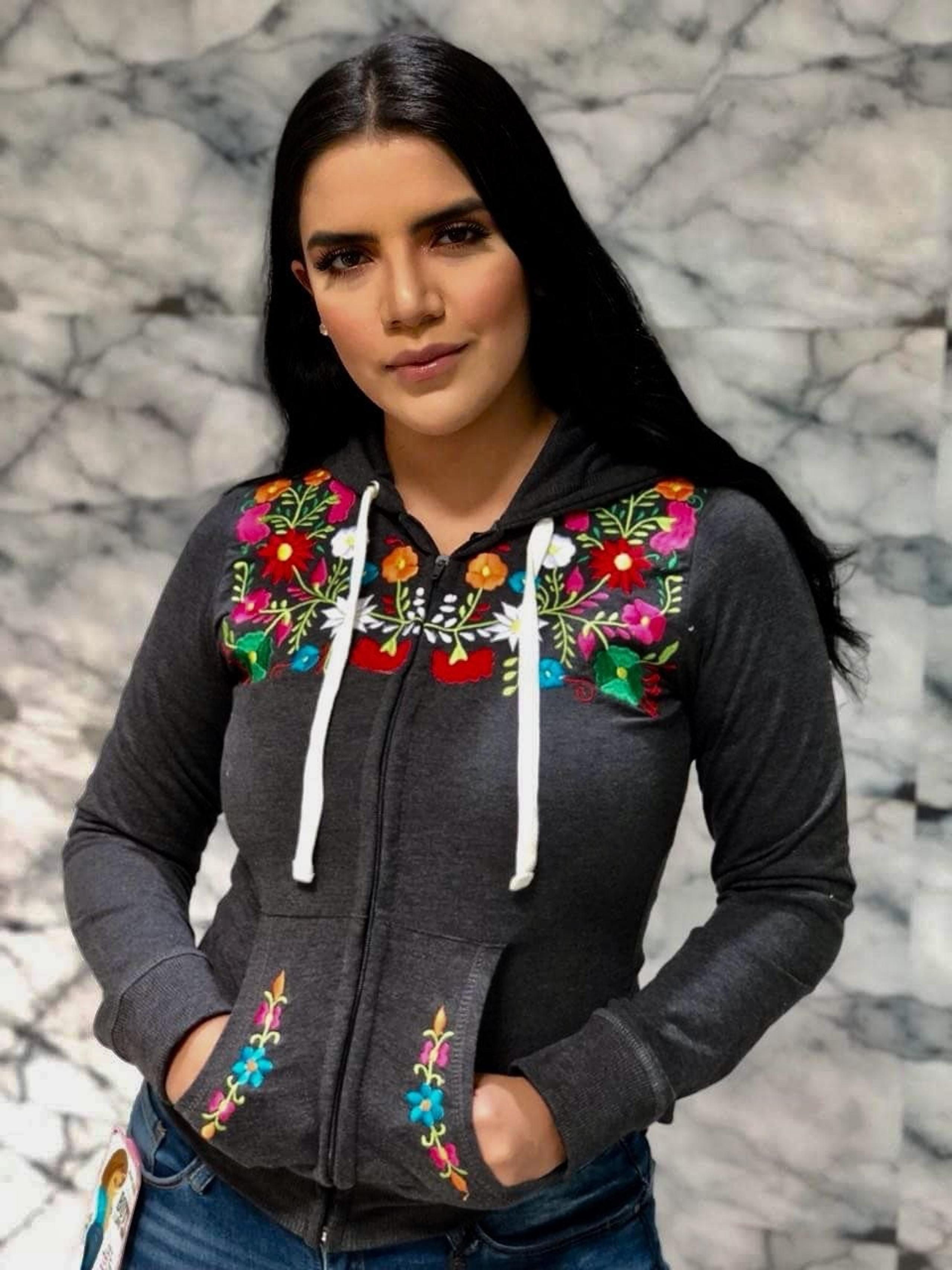 Size S-M Mexican embroidered hoodie swea