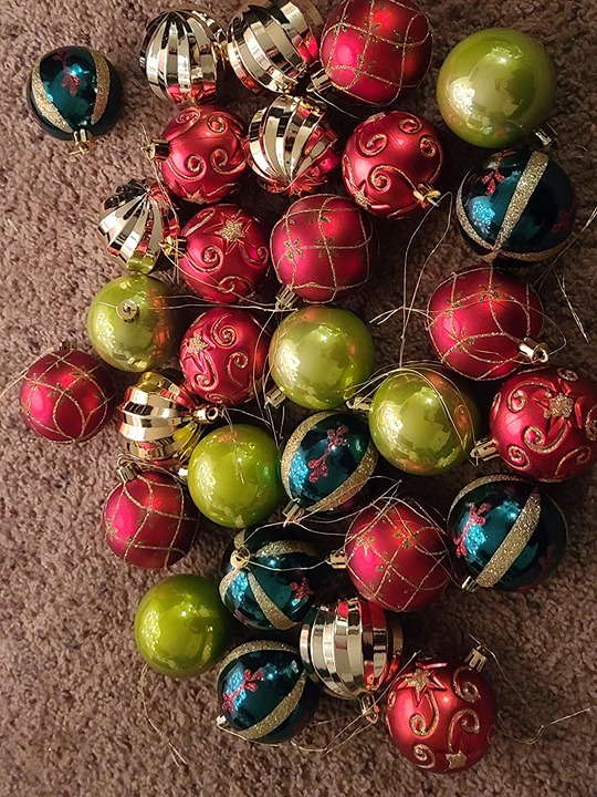 Christmas Tree Ornaments, 30ct Christmas Ball Decor Set 2.36 Red Green Gold