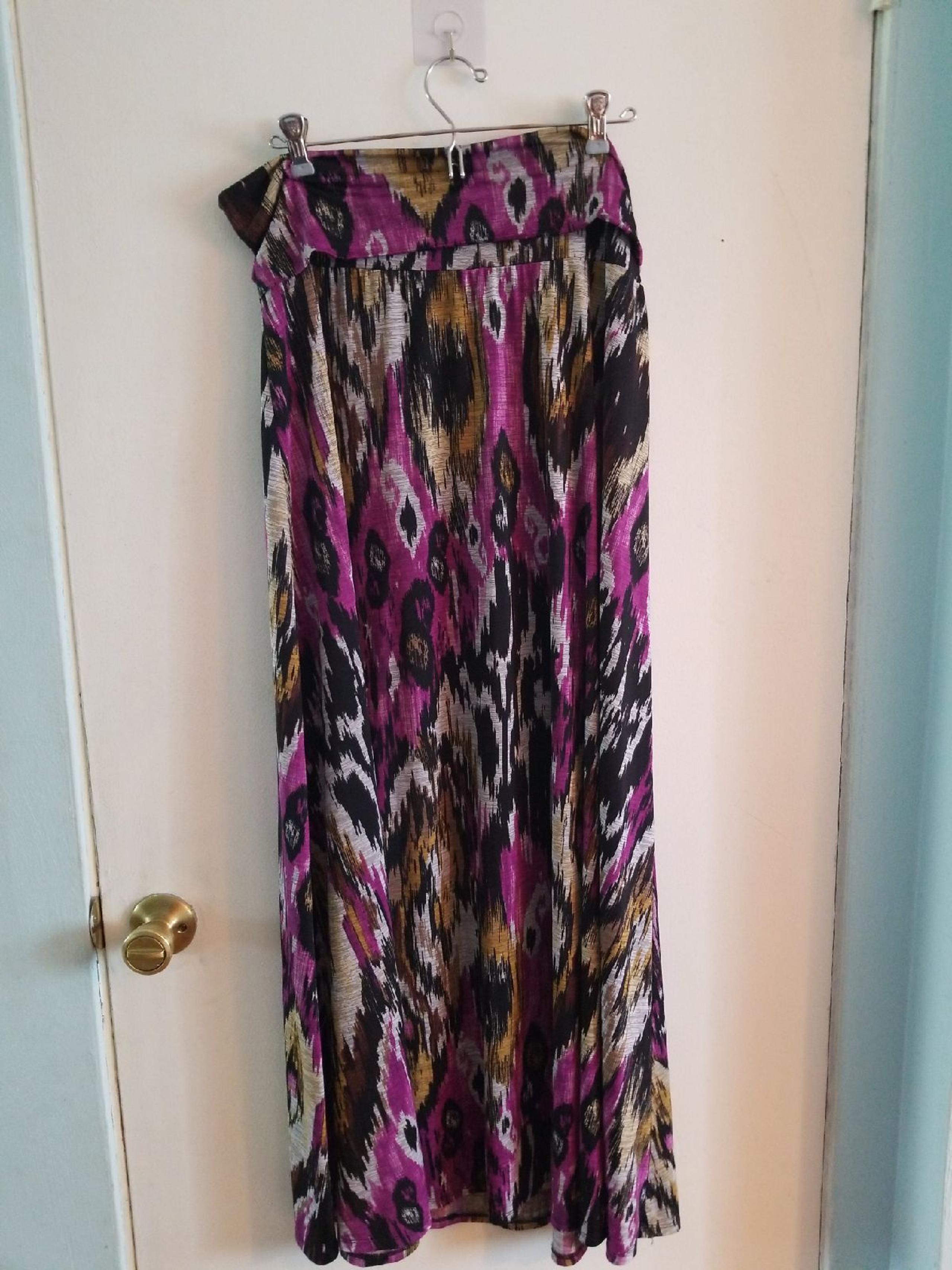 Maxi Skirt.  Bisou bisou.  Size xl