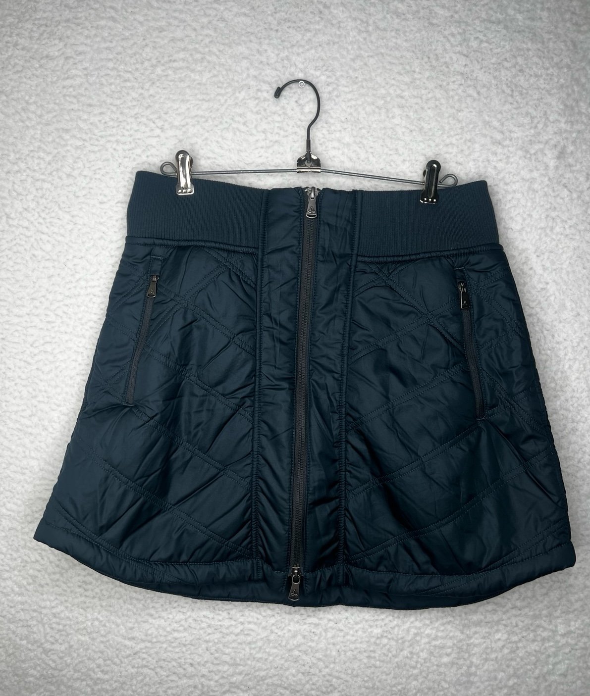 PRANA Black Diva Skirt Water Resistant Quilted Fleece/Sherpa Lined Sz M Outdoor