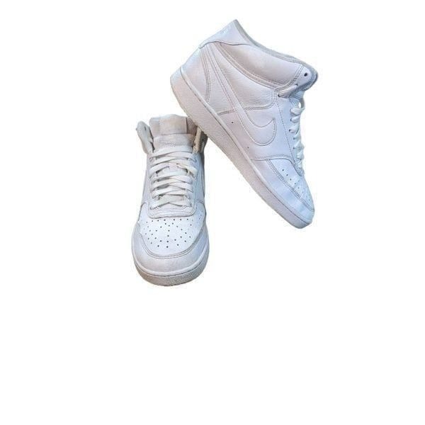 Men's Nike Court Vision mids. Size 9 in excellent condition.