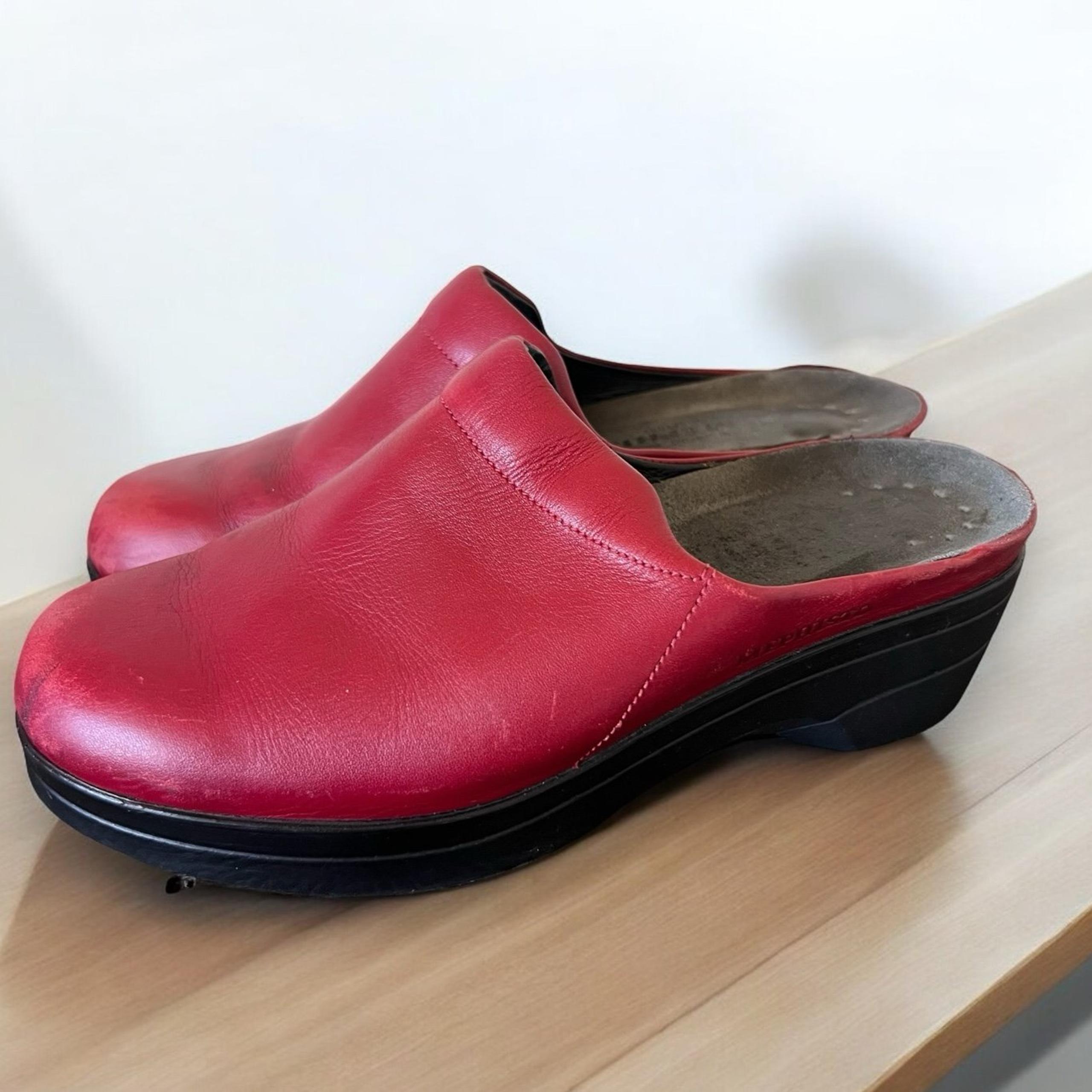 Mephisto Clogs Red Leather Size 38
