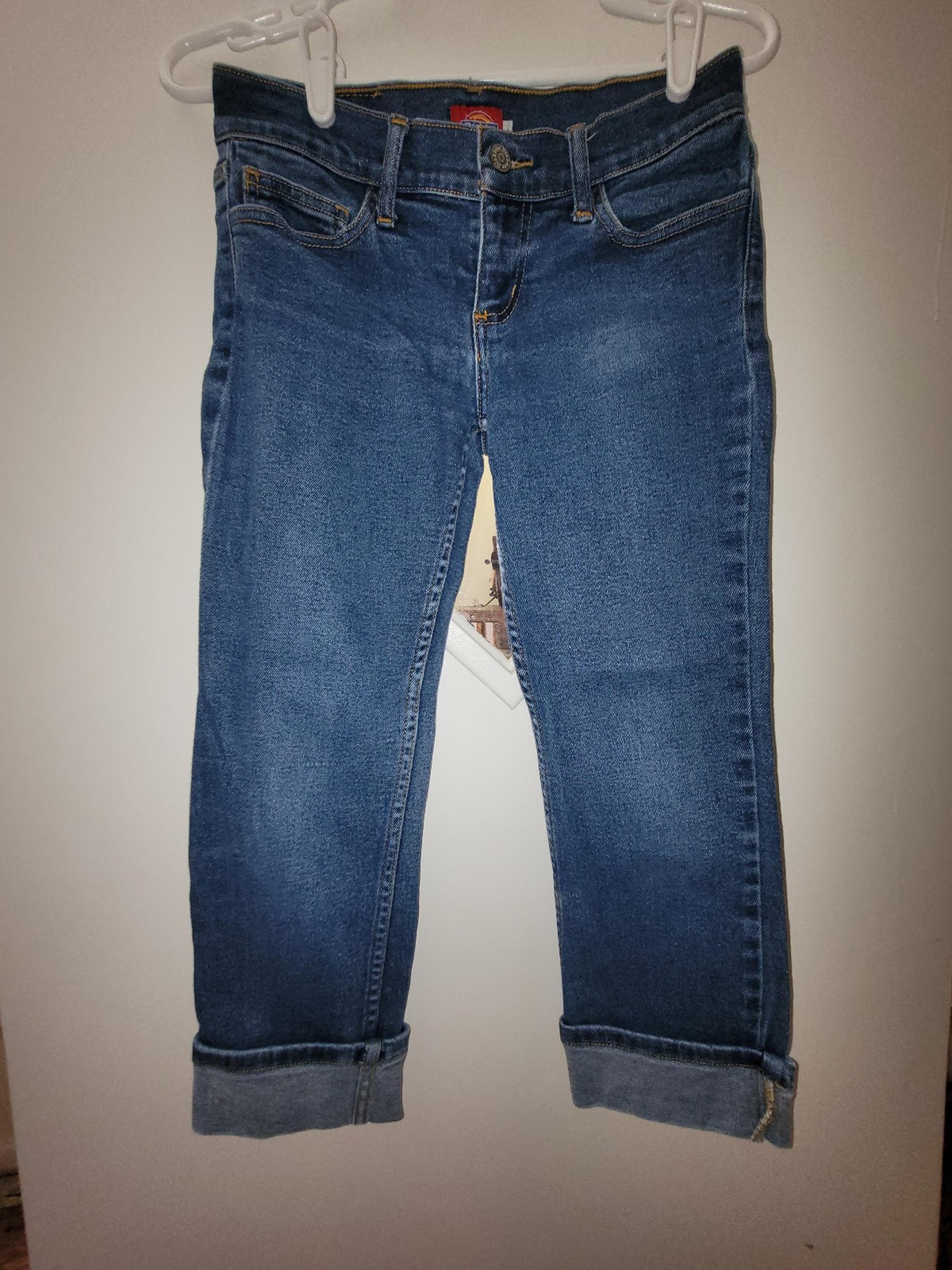 Vintage low rise Capri jeans. Size 9 junior - Dickies