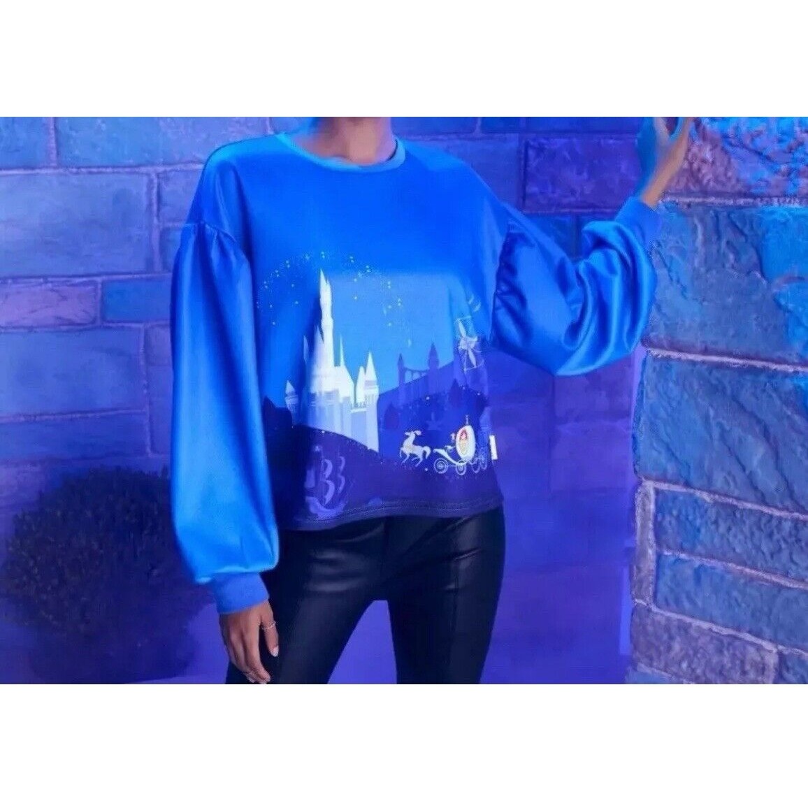Disney Her Universe Sweatshirt Blue Purple Cinderella Castle Size 2x NWT