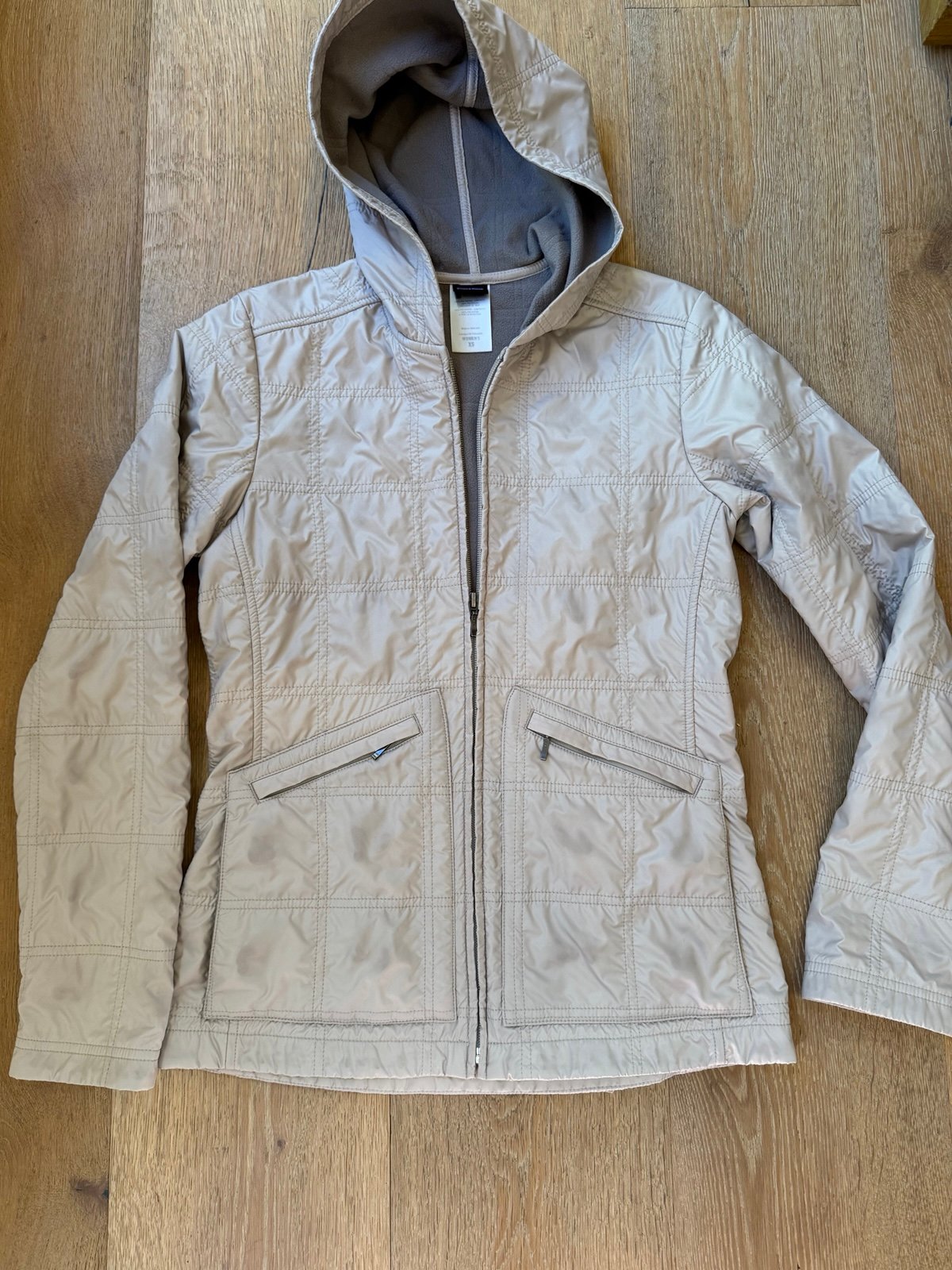 Patagonia Makka Hooded jacket sz XS price firm!